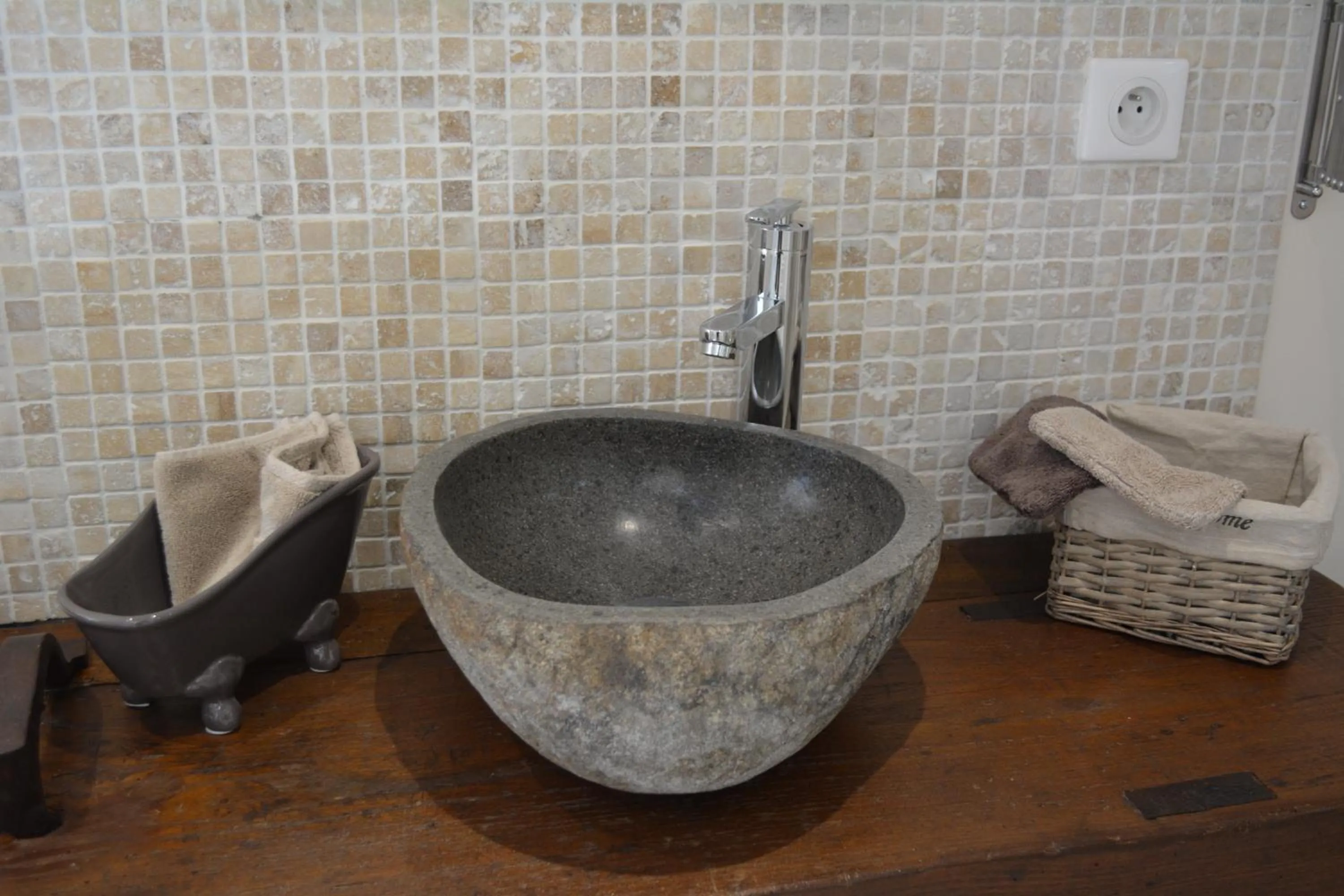 Bathroom in Aux 4 Cornes - Chambre d'hôtes