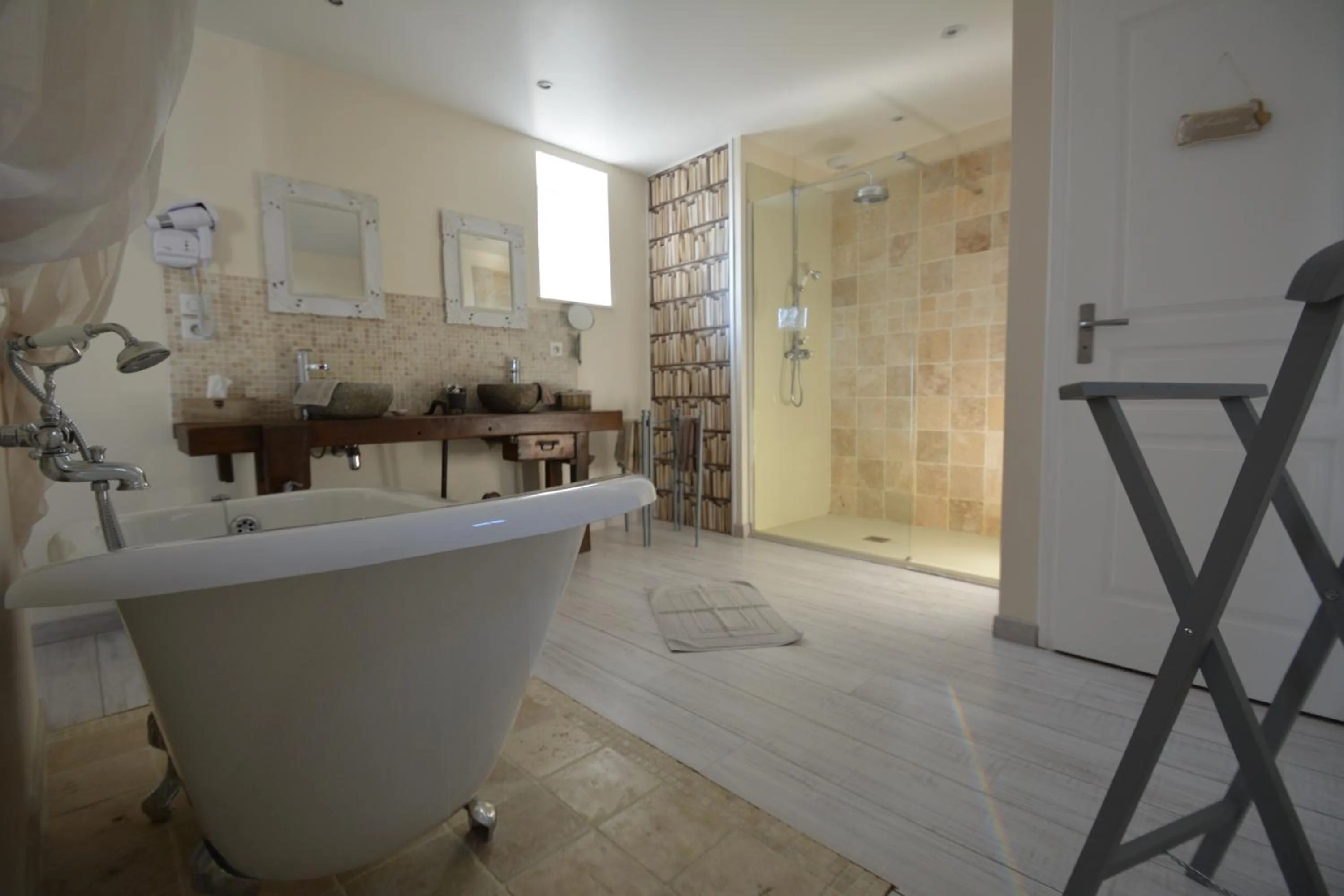 Toilet in Aux 4 Cornes - Chambre d'hôtes