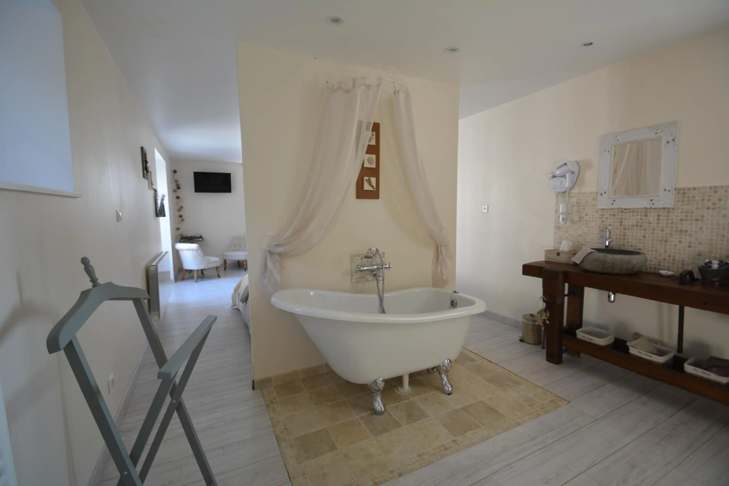 Shower in Aux 4 Cornes - Chambre d'hôtes