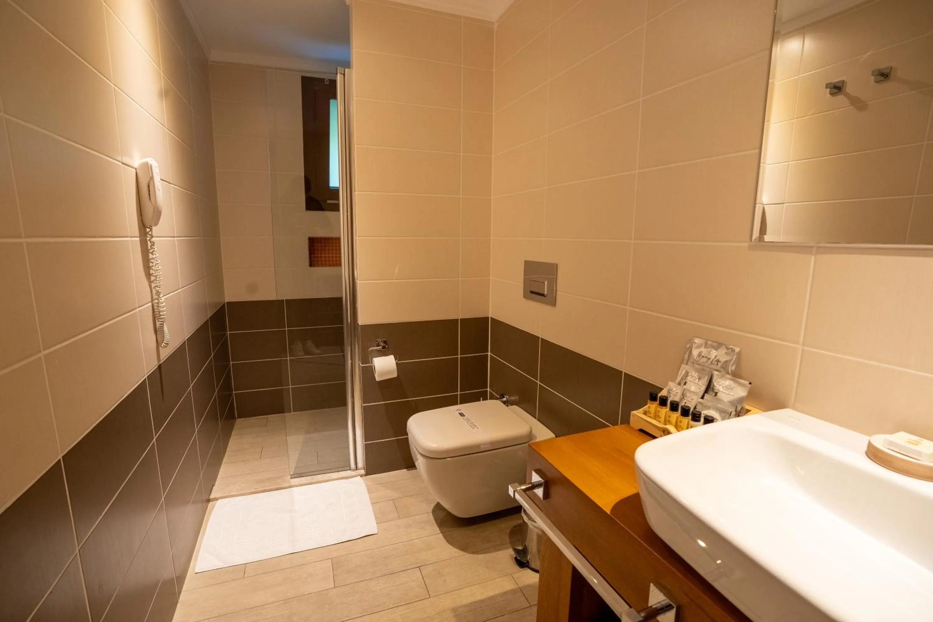 Toilet in Renka Hotel & Spa