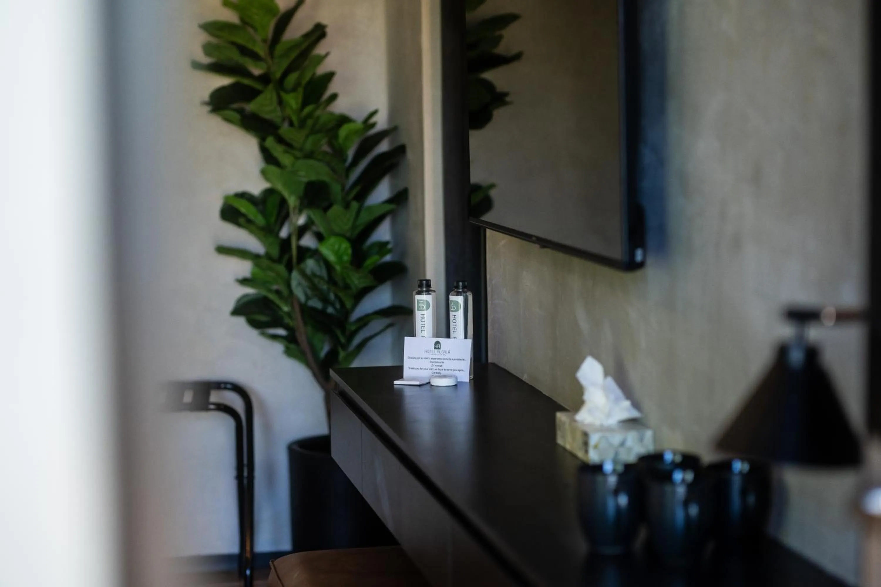 Logo/Certificate/Sign in Hotel Alcala Expo