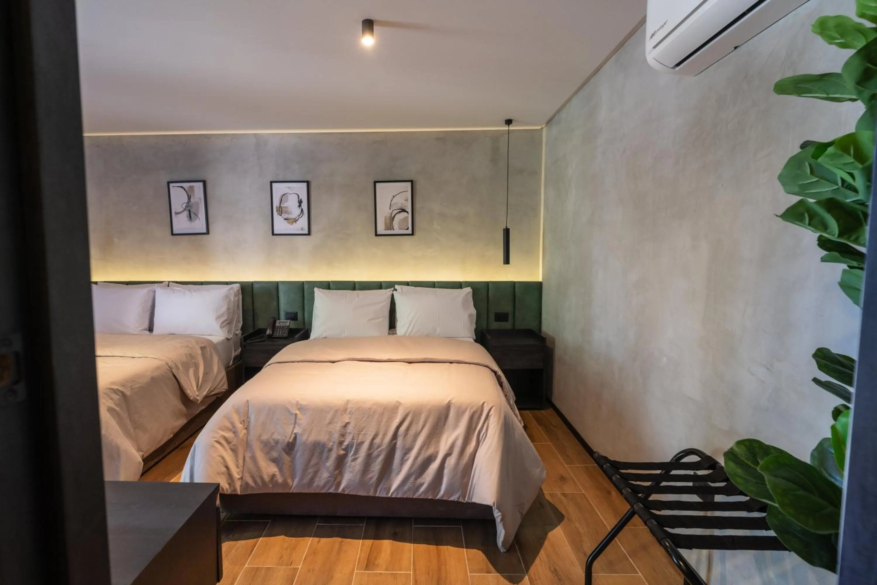 Bed in Hotel Alcala Expo