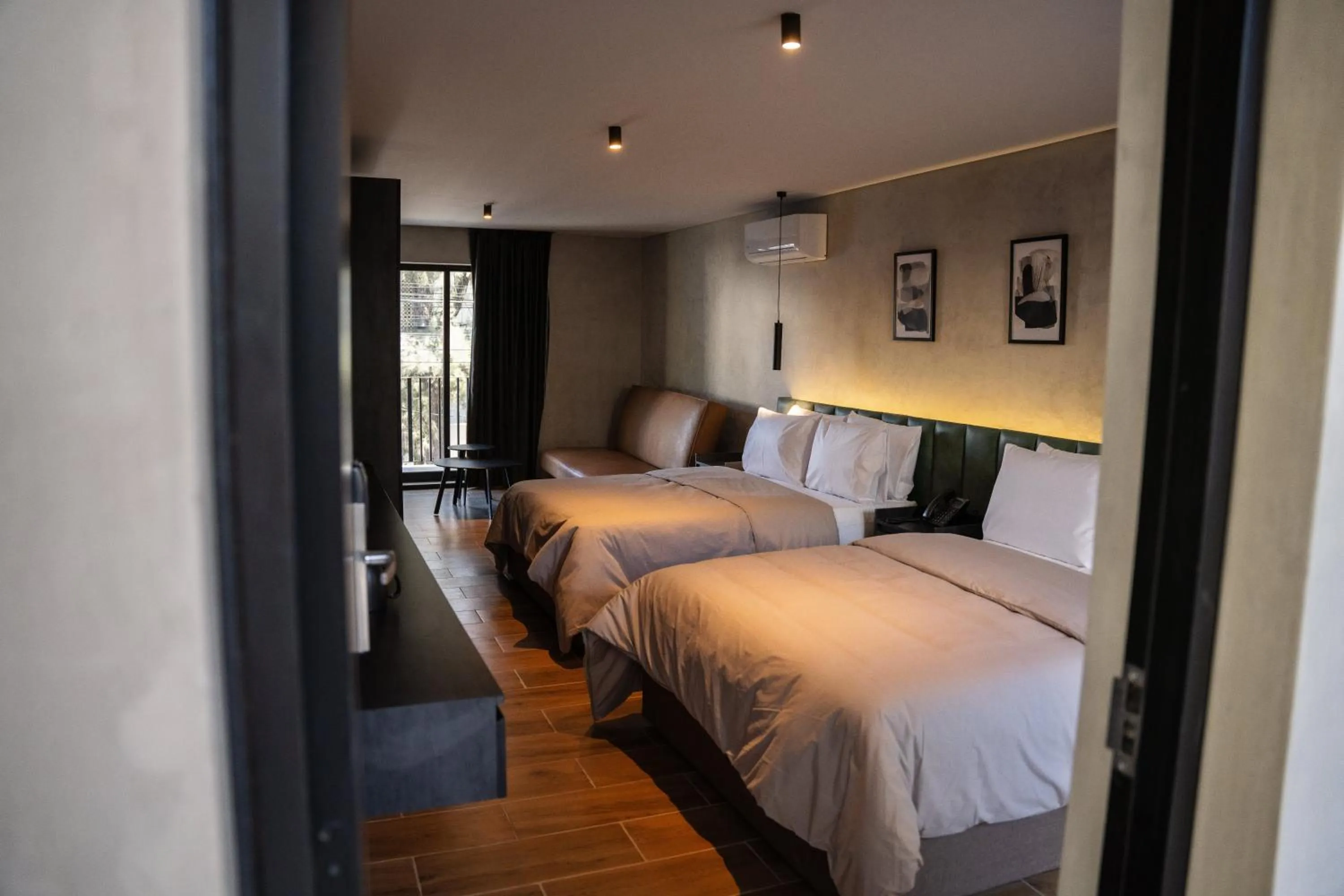 Bed in Hotel Alcala Expo