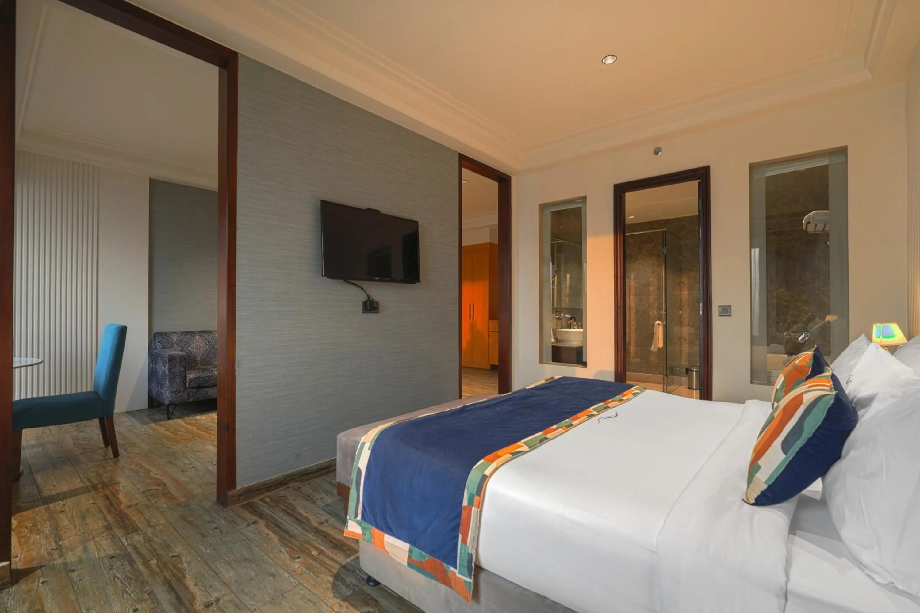 Communal lounge/ TV room, Bed in BluSalzz Residence Amritsar