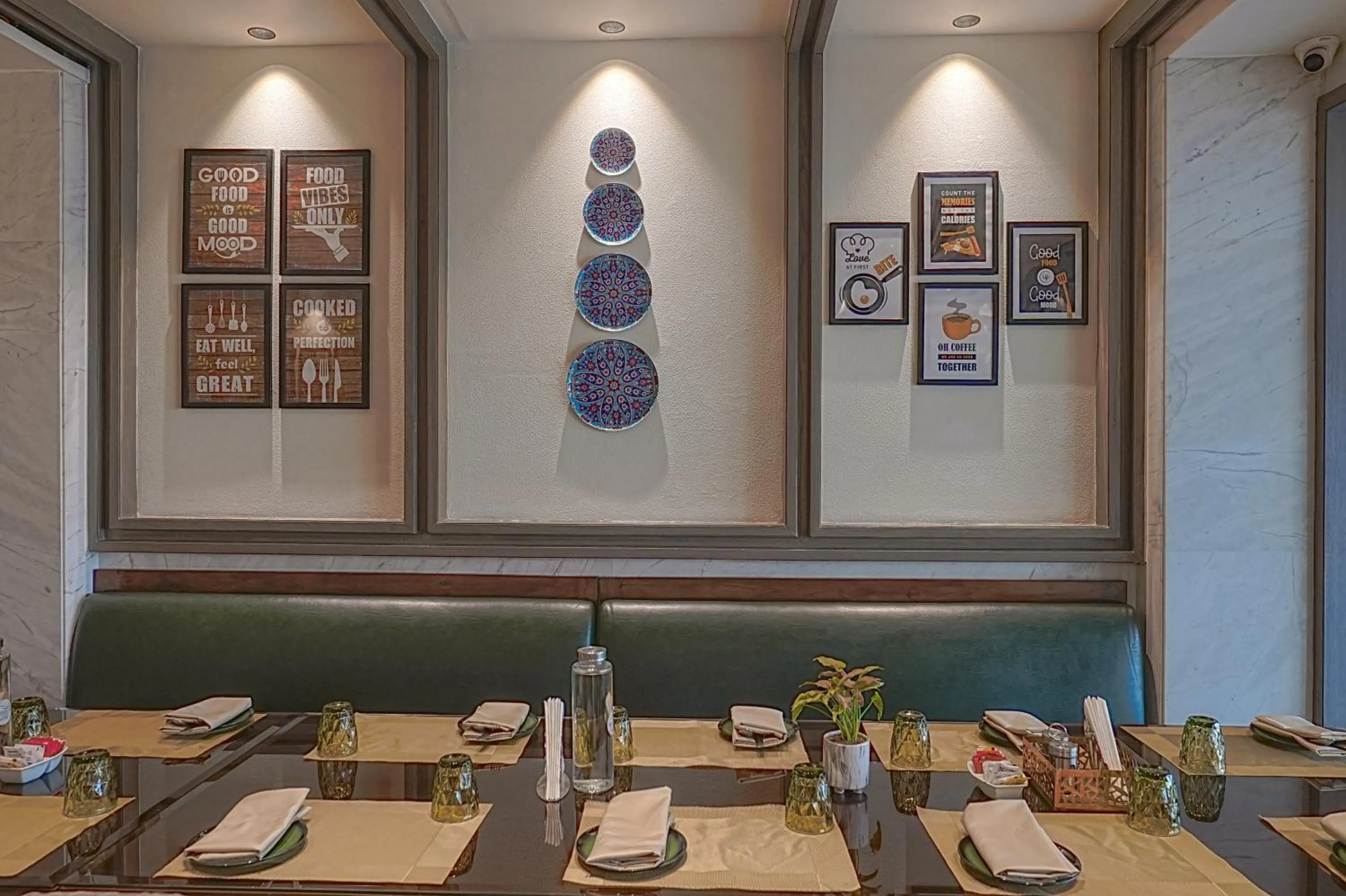 Food and drinks in BluSalzz Residence Amritsar