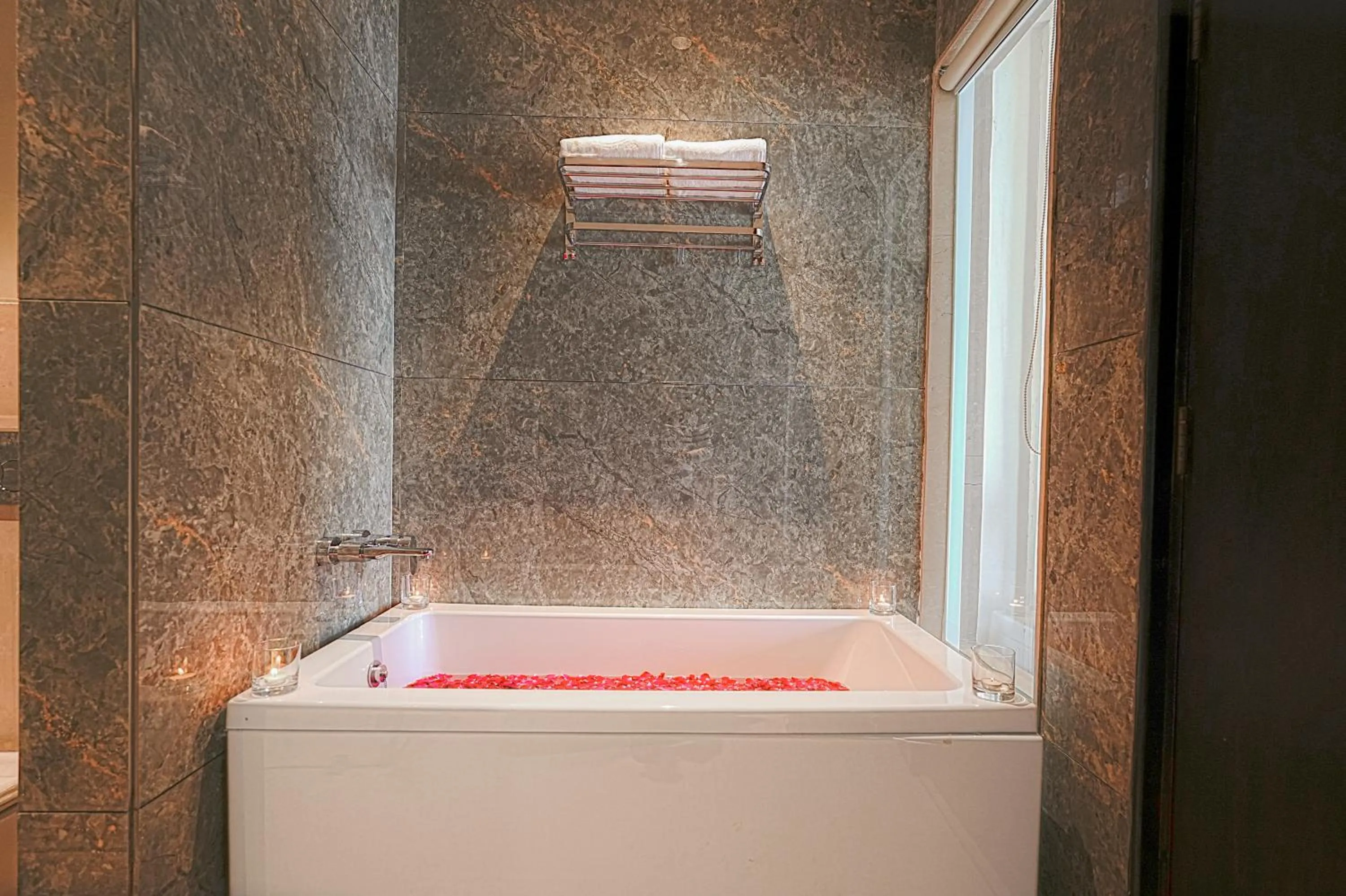 Hot Tub in BluSalzz Residence Amritsar