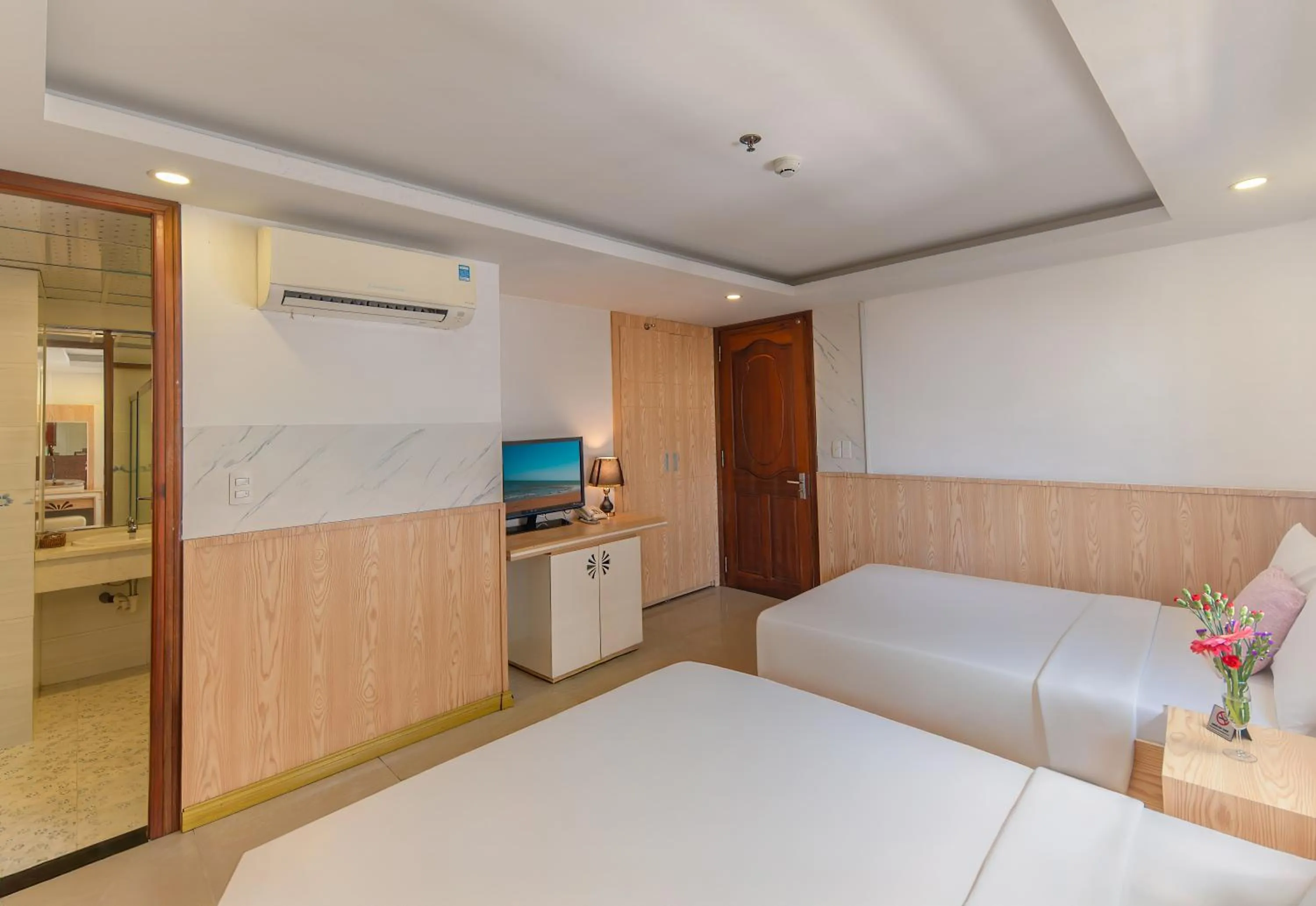 Bed in Nang Vang Hotel Nha Trang