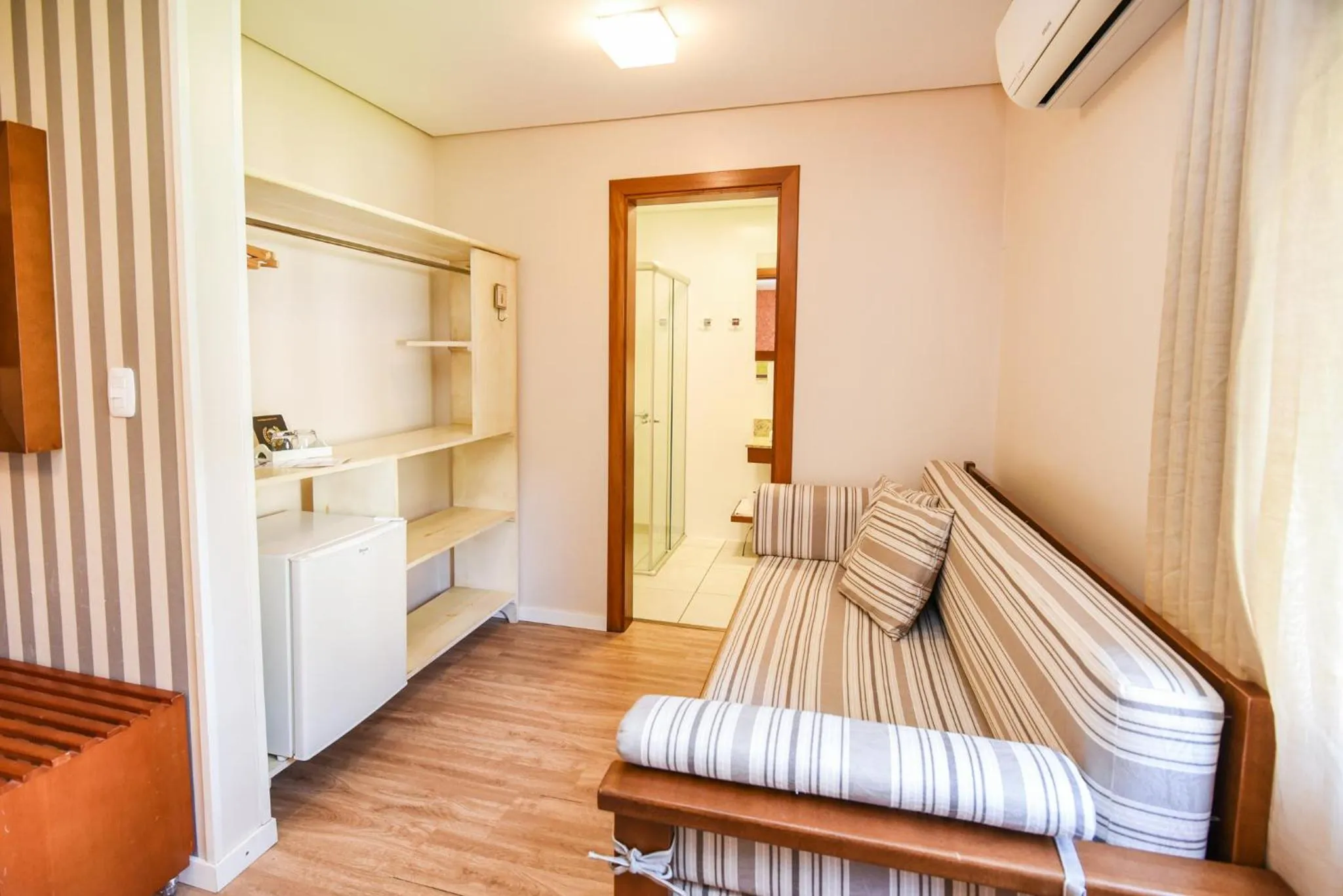 Photo of the whole room in Pousada La Lavande