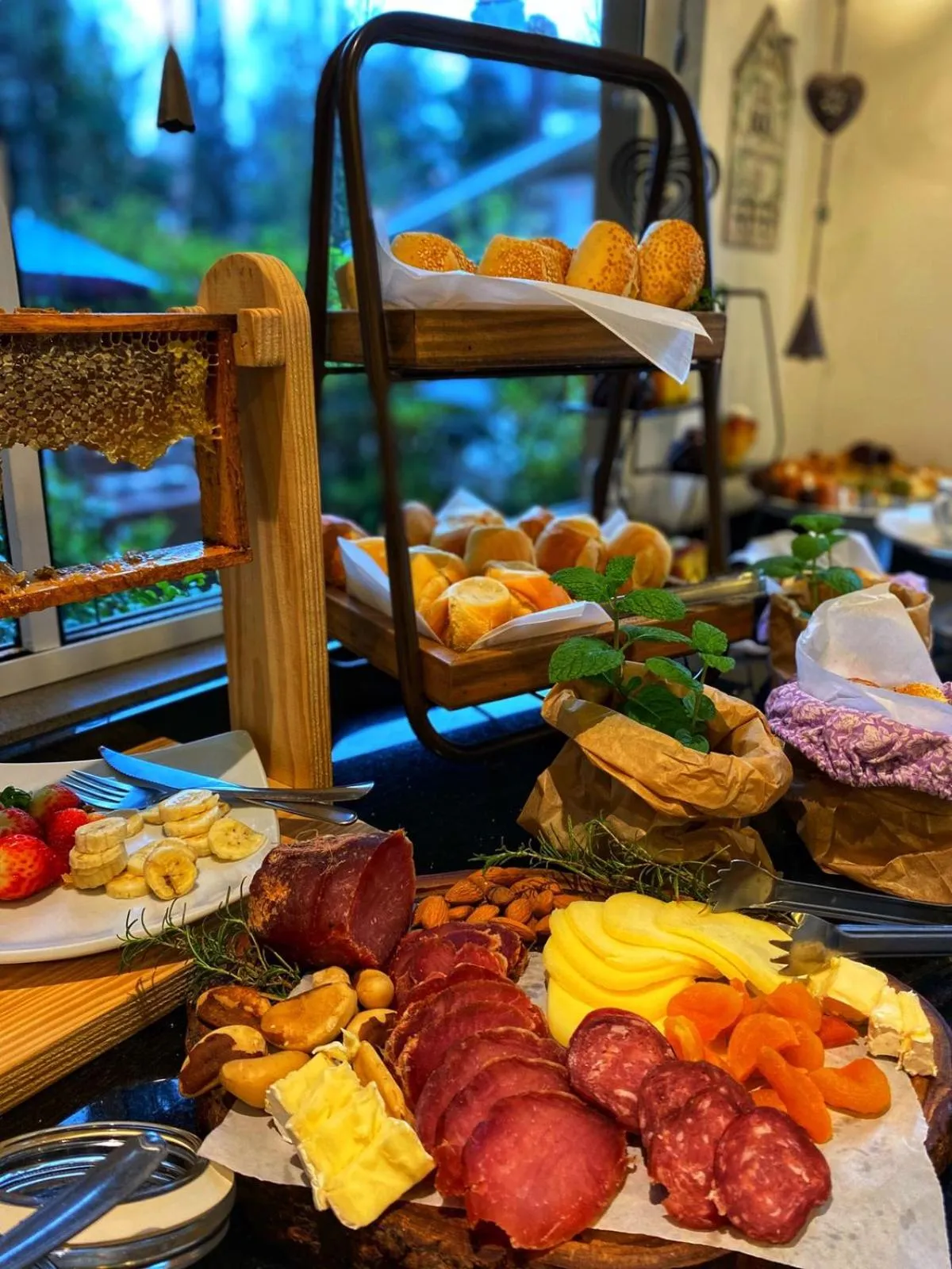 Breakfast in Pousada La Lavande