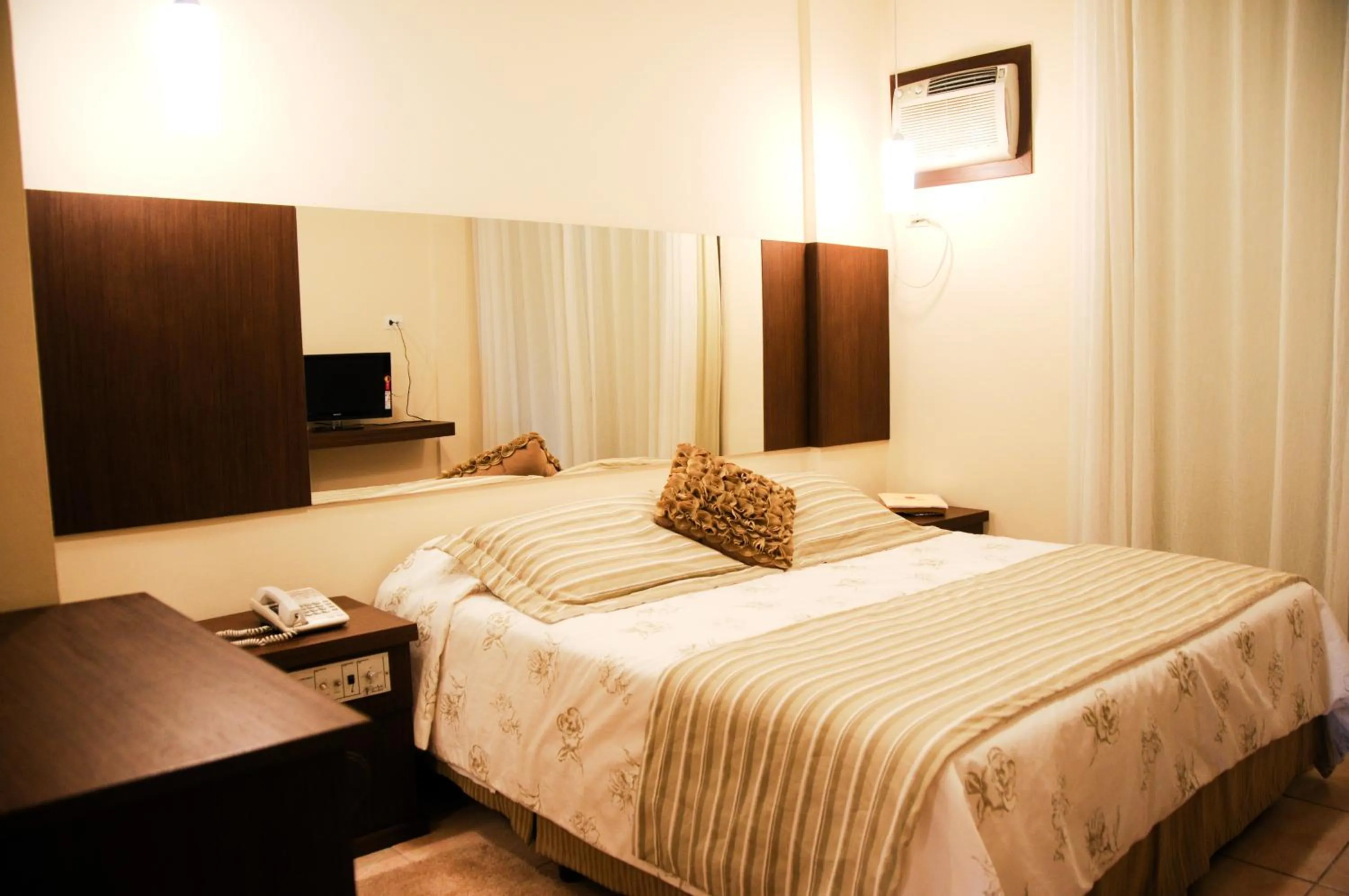 Bedroom, Bed in San Michel Palace Hotel