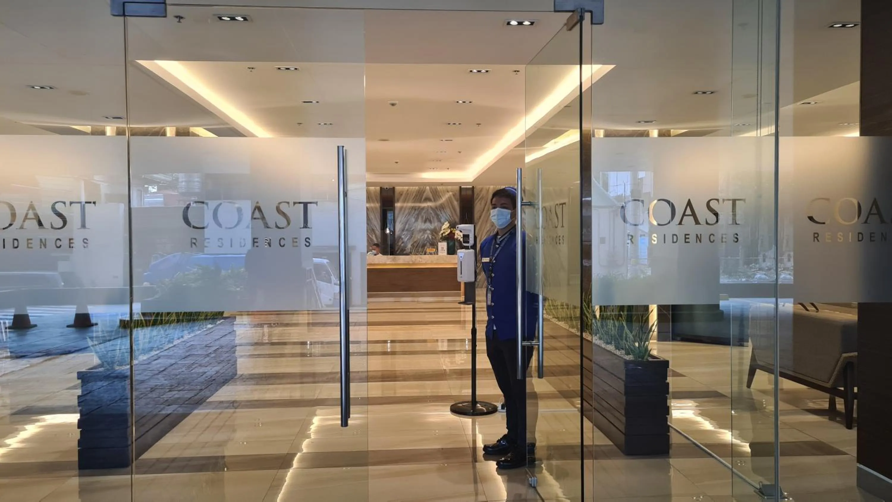 Lobby or reception in Cozy Penthouse 2BR Suite w Balcony - Amazing Manila Bay View and City Skyline near MOA