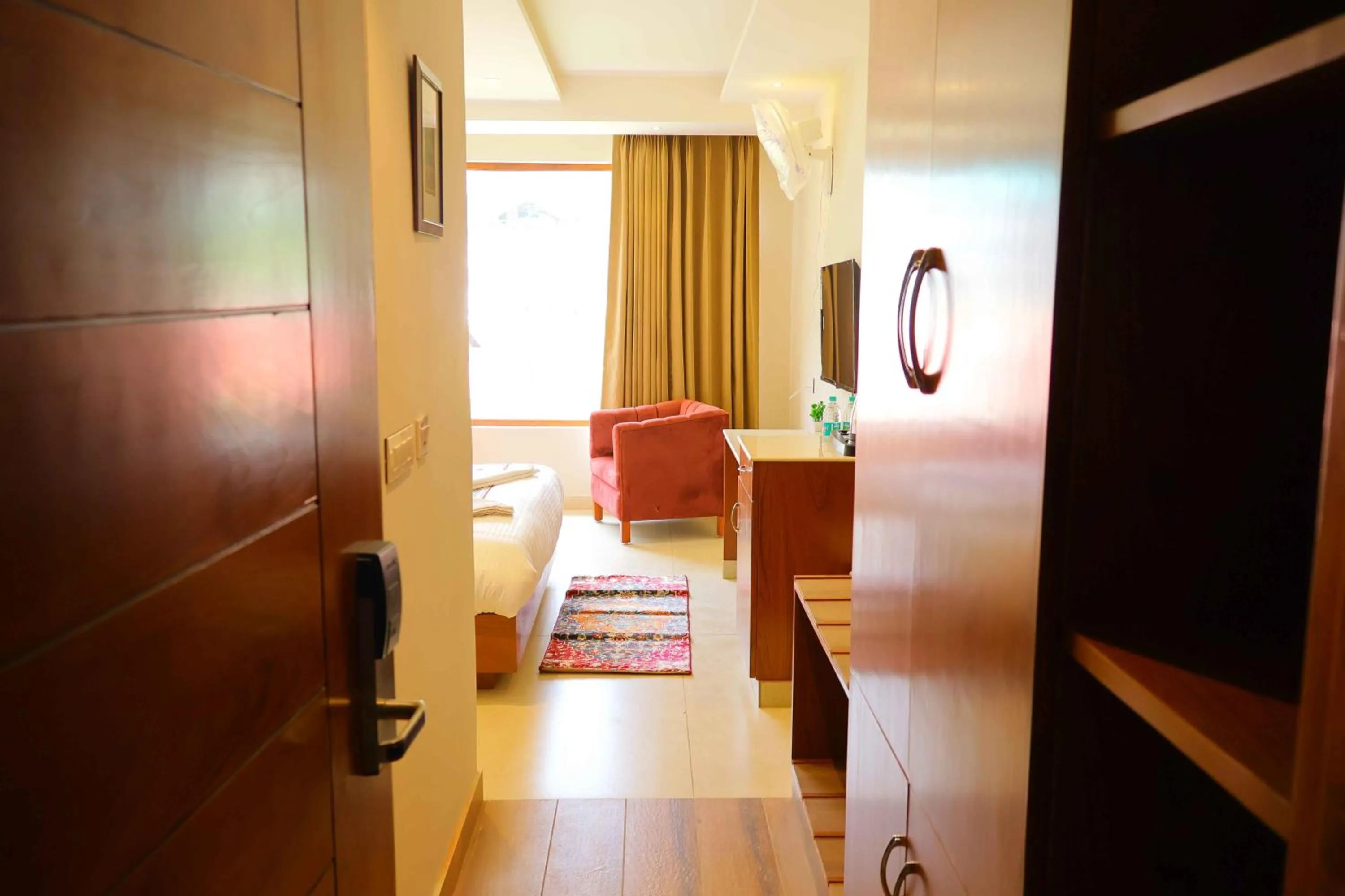 Bed in Sa-Ba Manali Inn, Mall Road