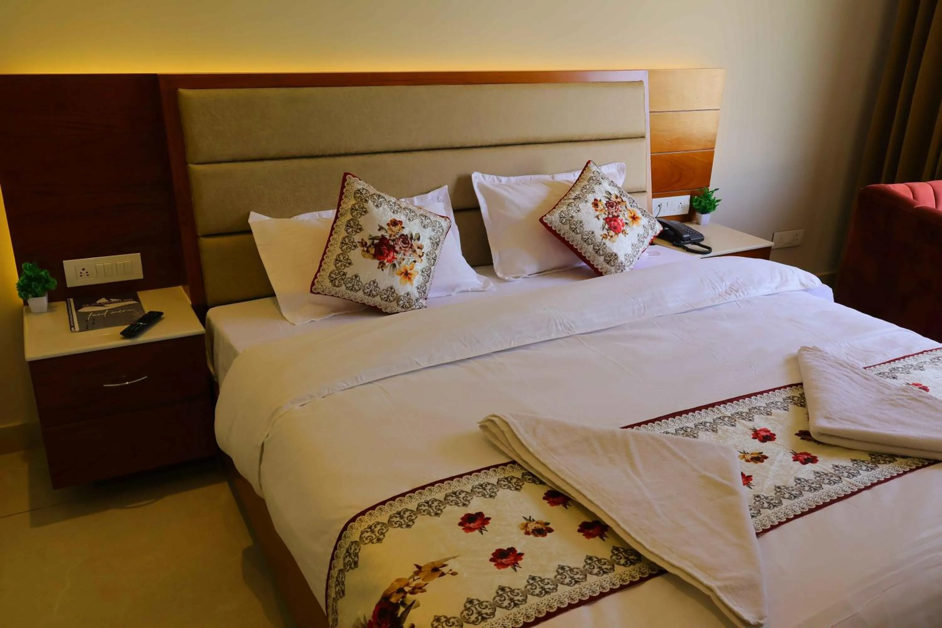 Bed in Sa-Ba Manali Inn, Mall Road