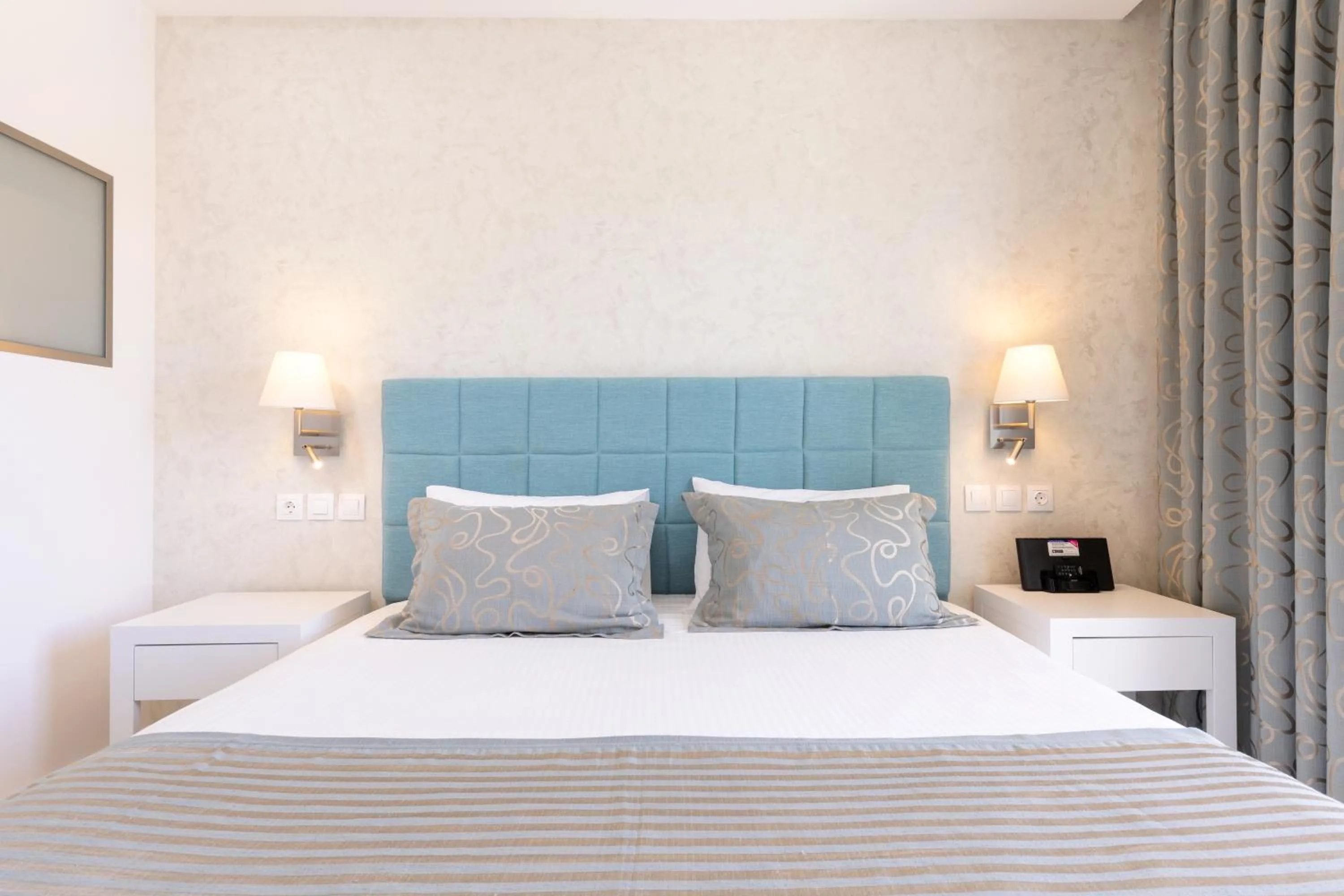 Bedroom, Bed in Melina Bay Boutique Hotel