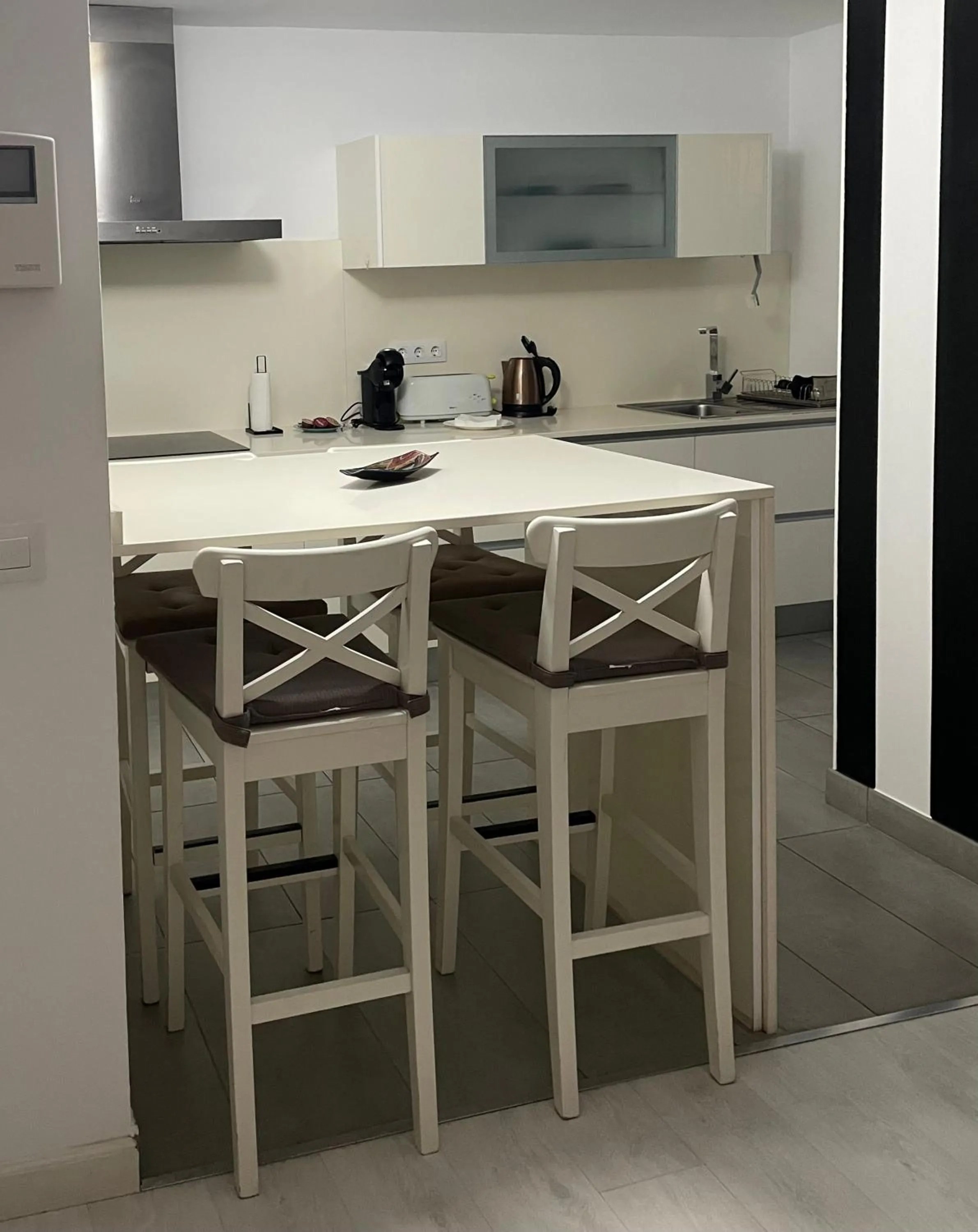 Kitchen or kitchenette in PURA VIDA Beach Suite