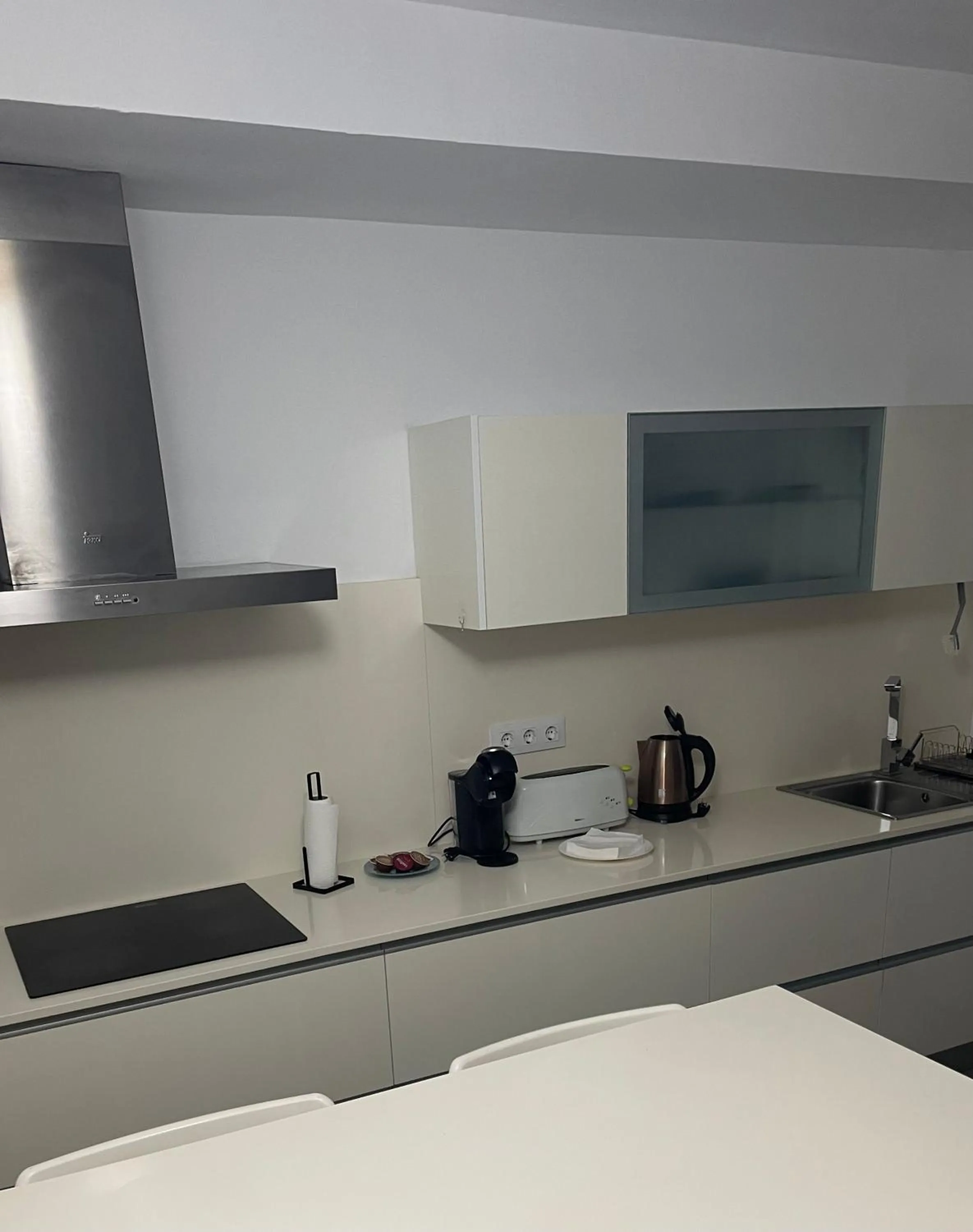 Coffee/tea facilities in PURA VIDA Beach Suite