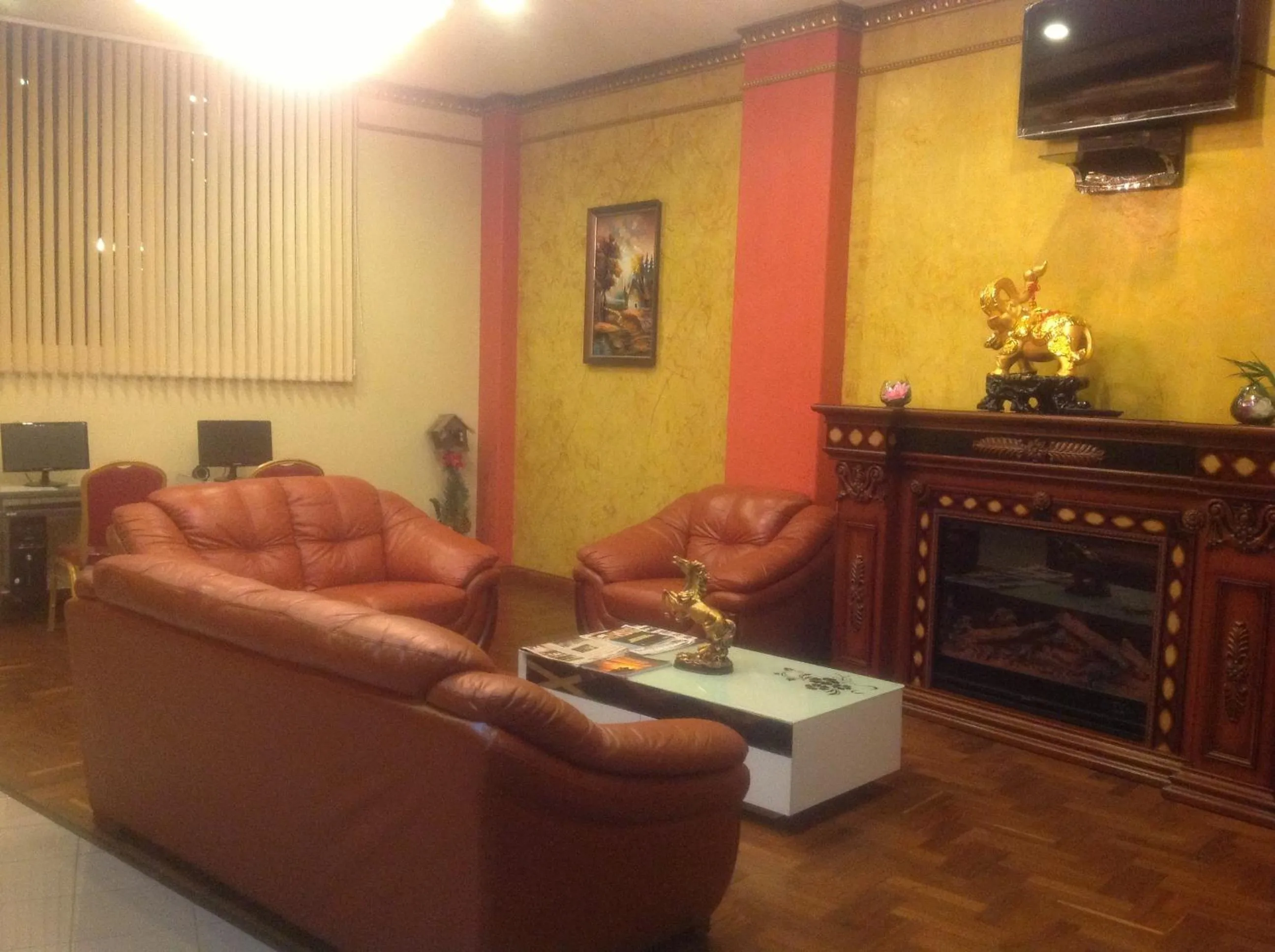 Living room in Golden Palace