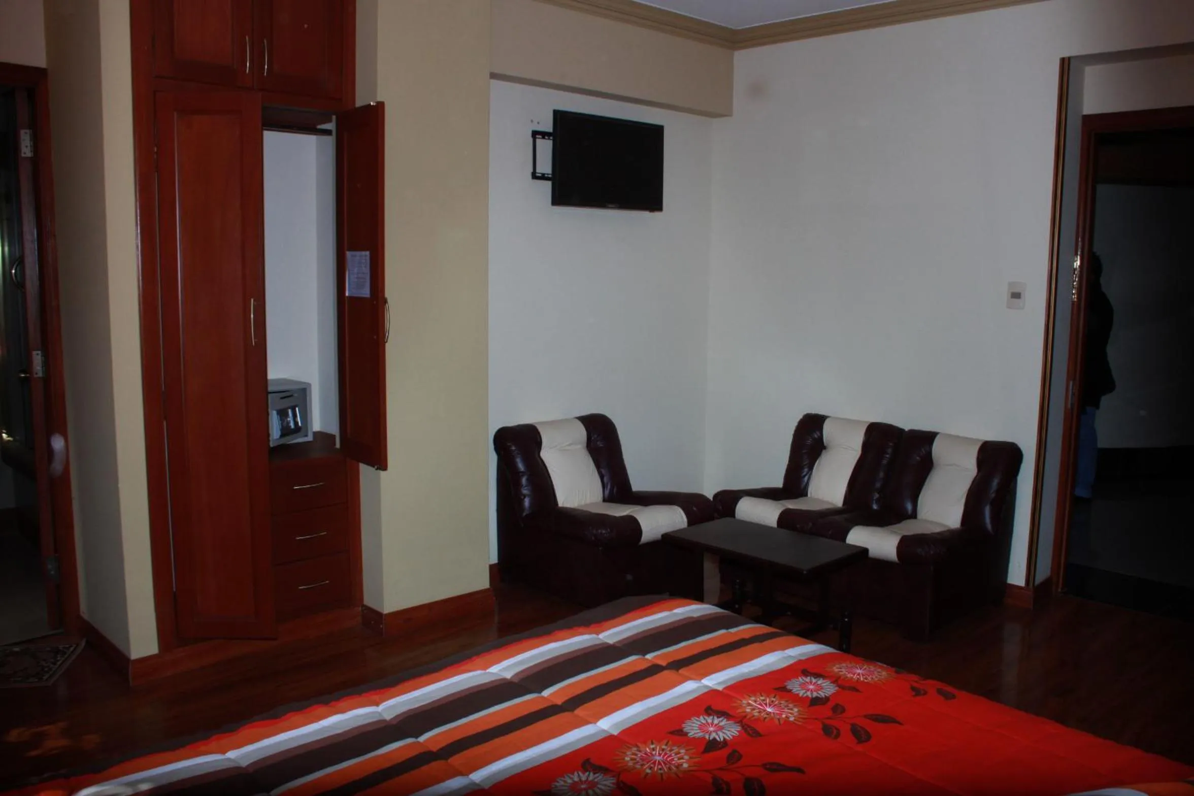 Bedroom, Bed in Golden Palace