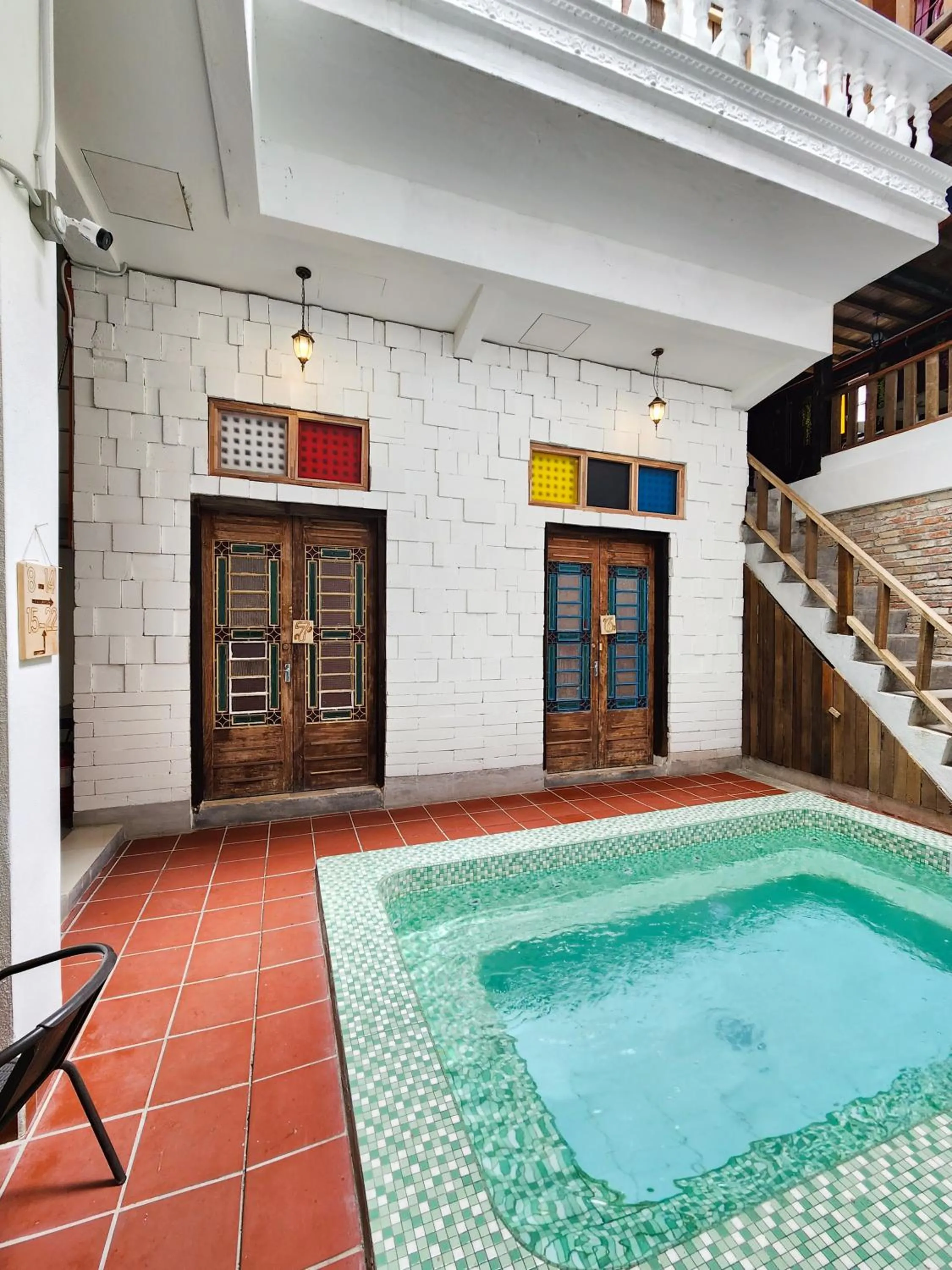 Swimming pool in Bestow Boutique Hotel