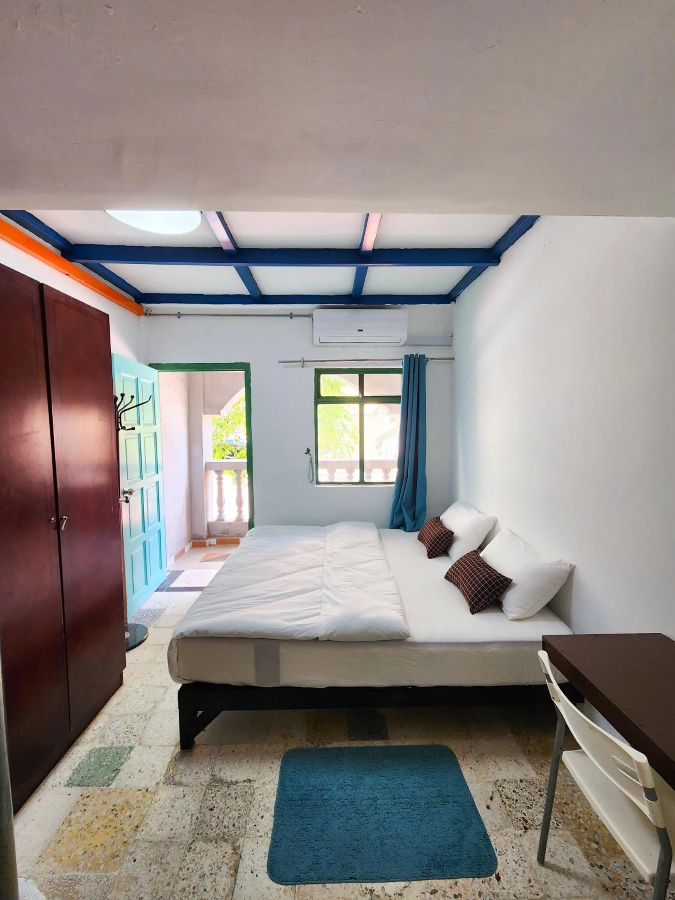 Bed in Bestow Boutique Hotel