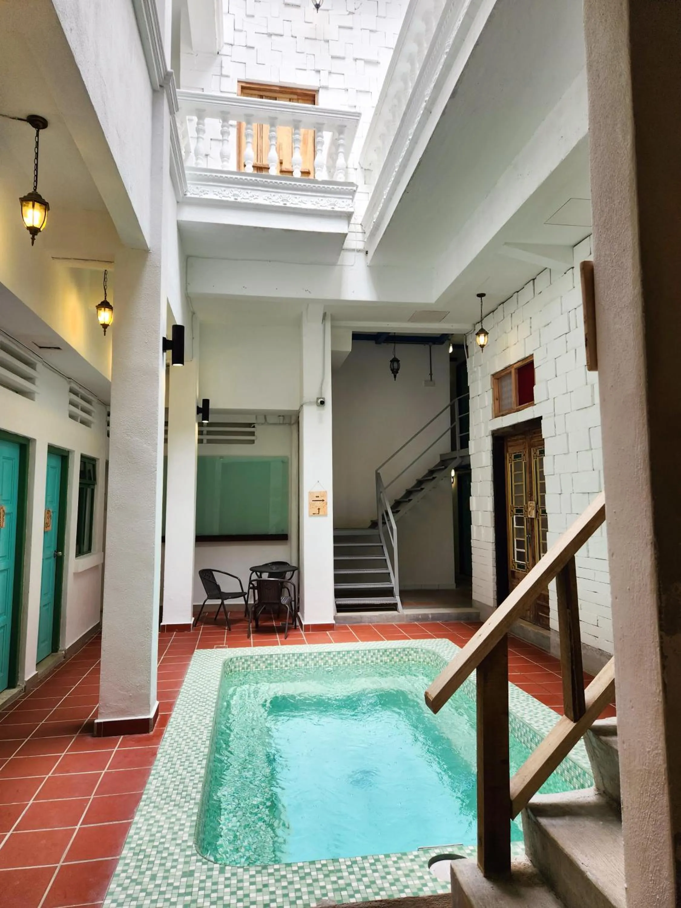 Swimming pool in Bestow Boutique Hotel