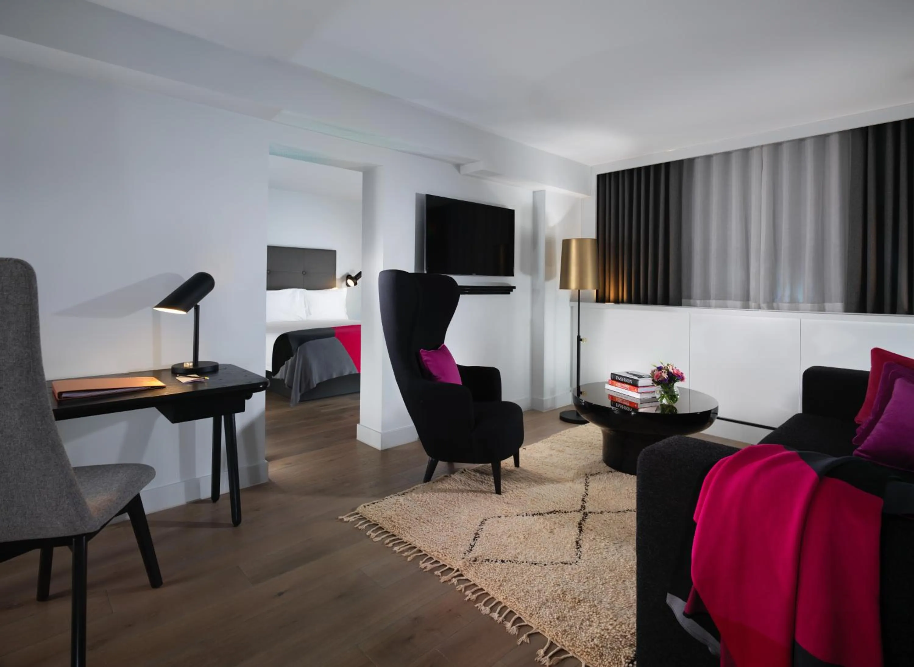 Bedroom, Bed in Sea Containers London