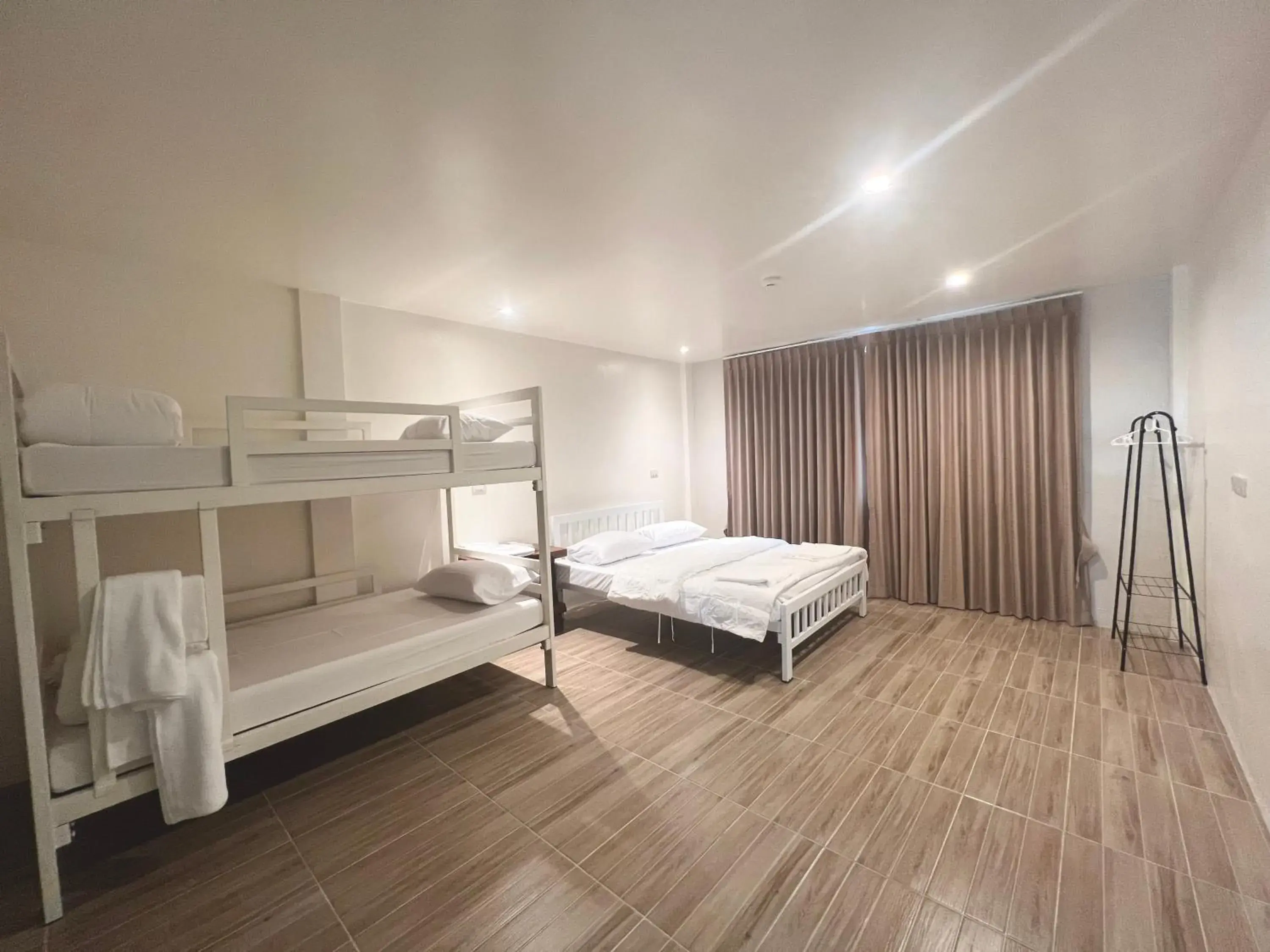 Family Room with Private Bathroom in Krung Tone Hostel Family Room with Private Bathroom in Krung Tone Hostel