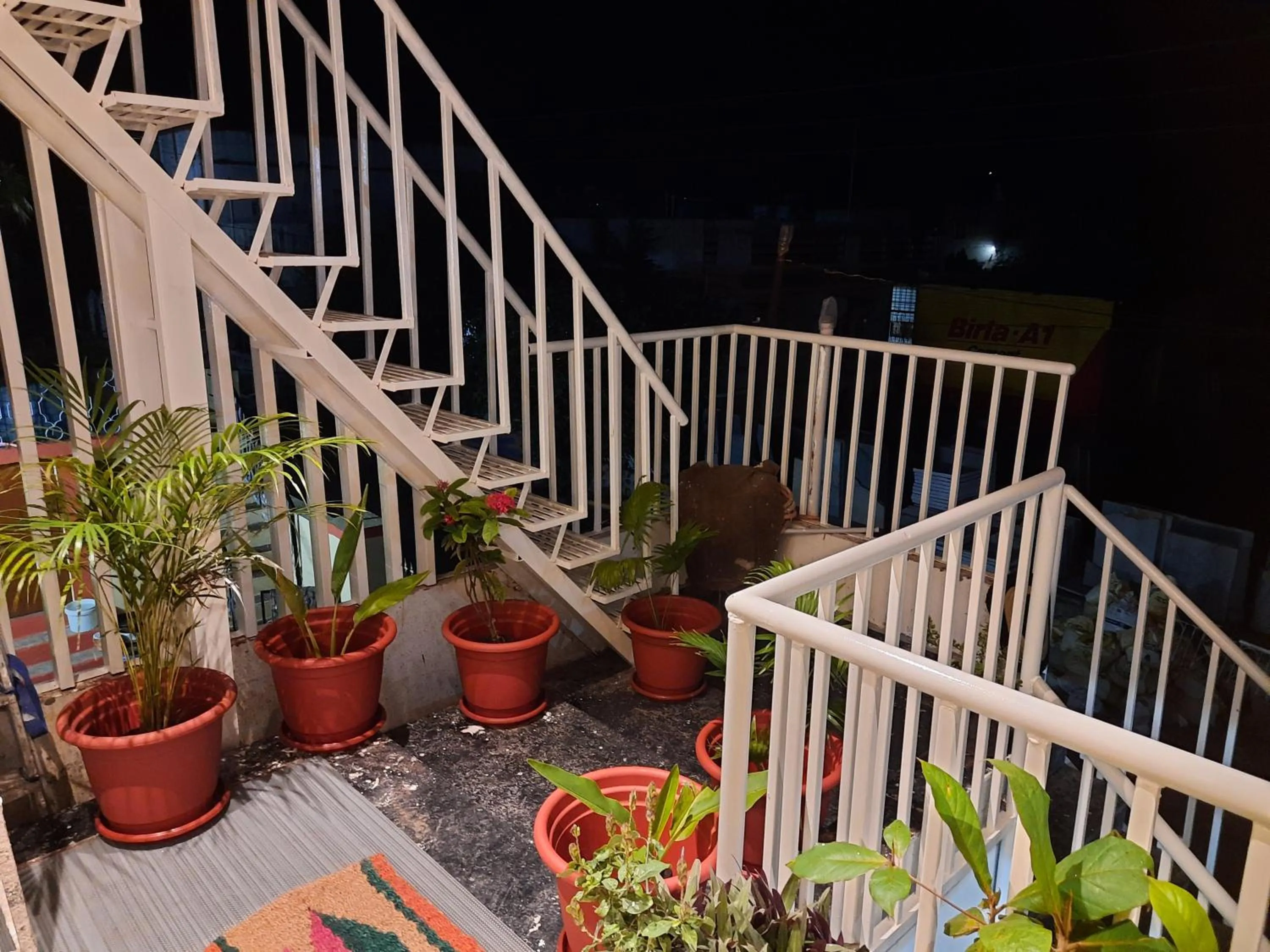 Night in Shriguru Guest House Akkalkot