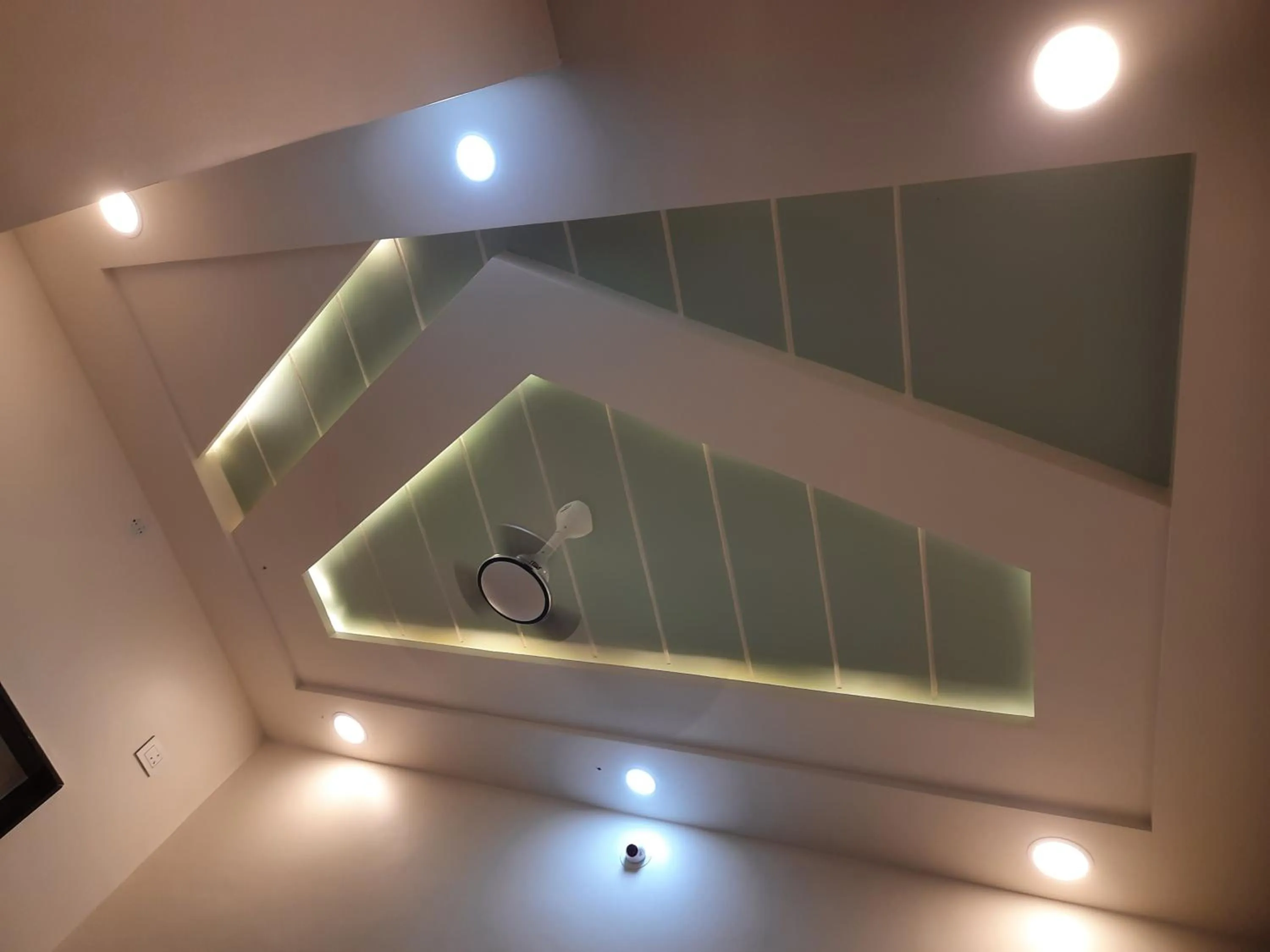 Shriguru Guest House Akkalkot