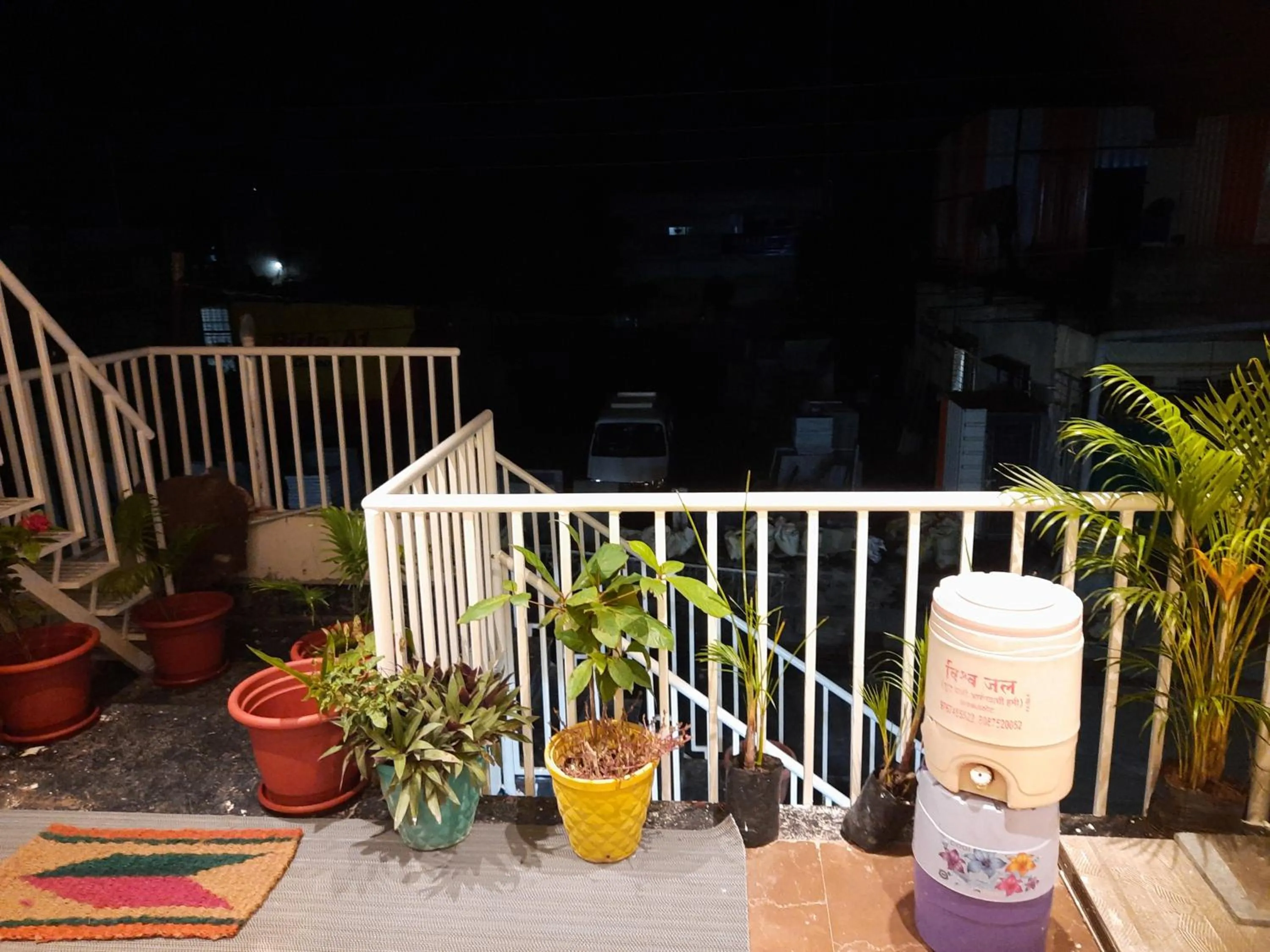 Patio in Shriguru Guest House Akkalkot