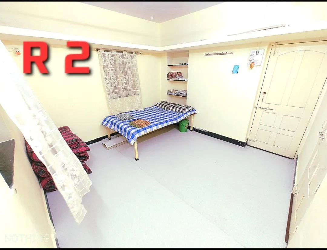 Shriguru Guest House Akkalkot