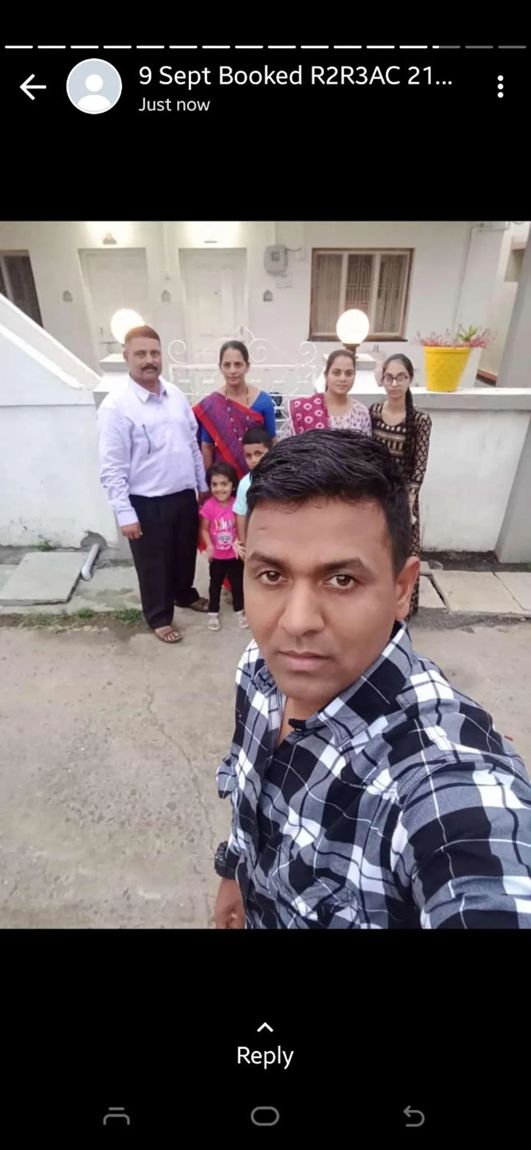 People in Shriguru Guest House Akkalkot