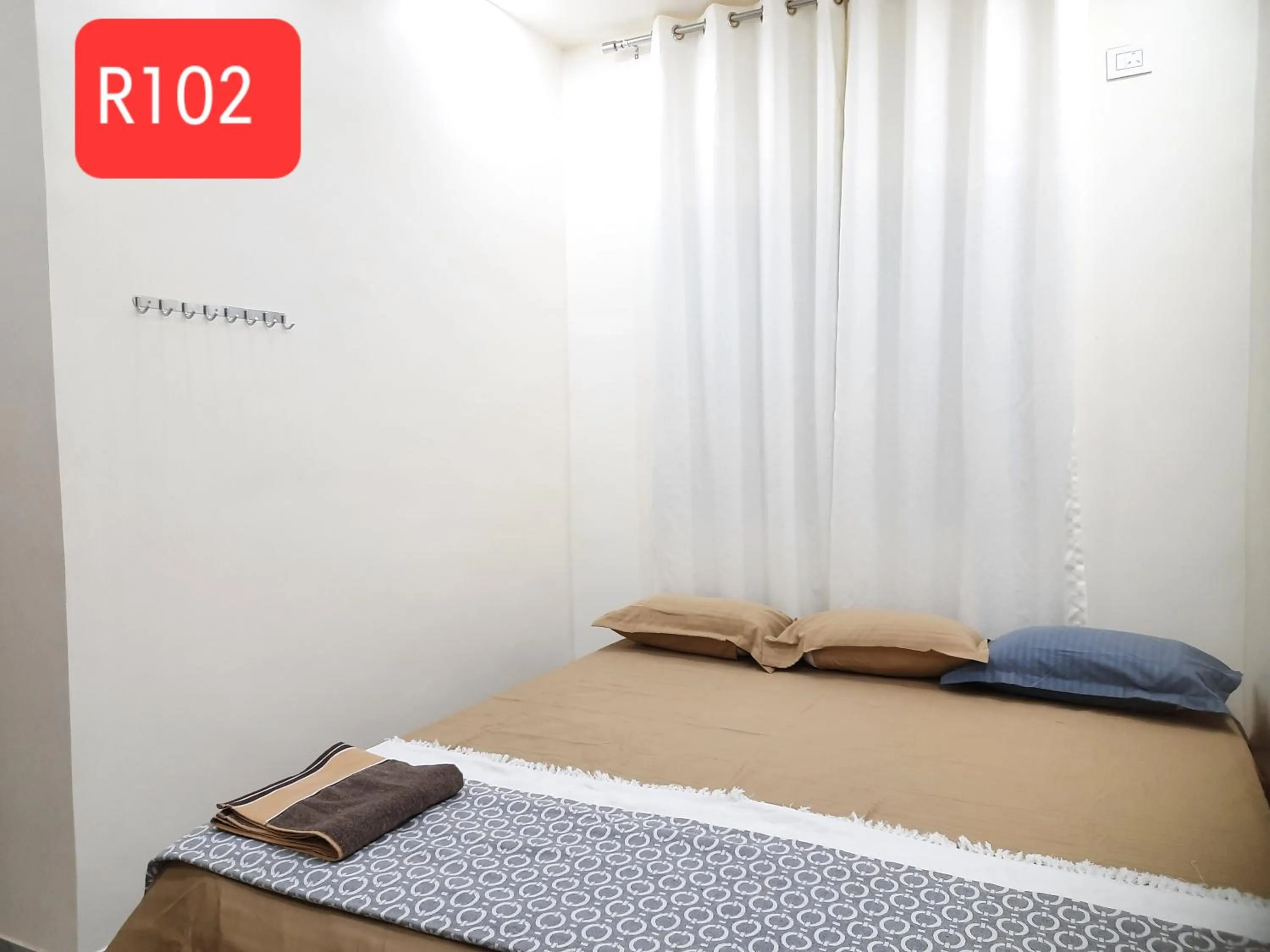 Bed in Shriguru Guest House Akkalkot