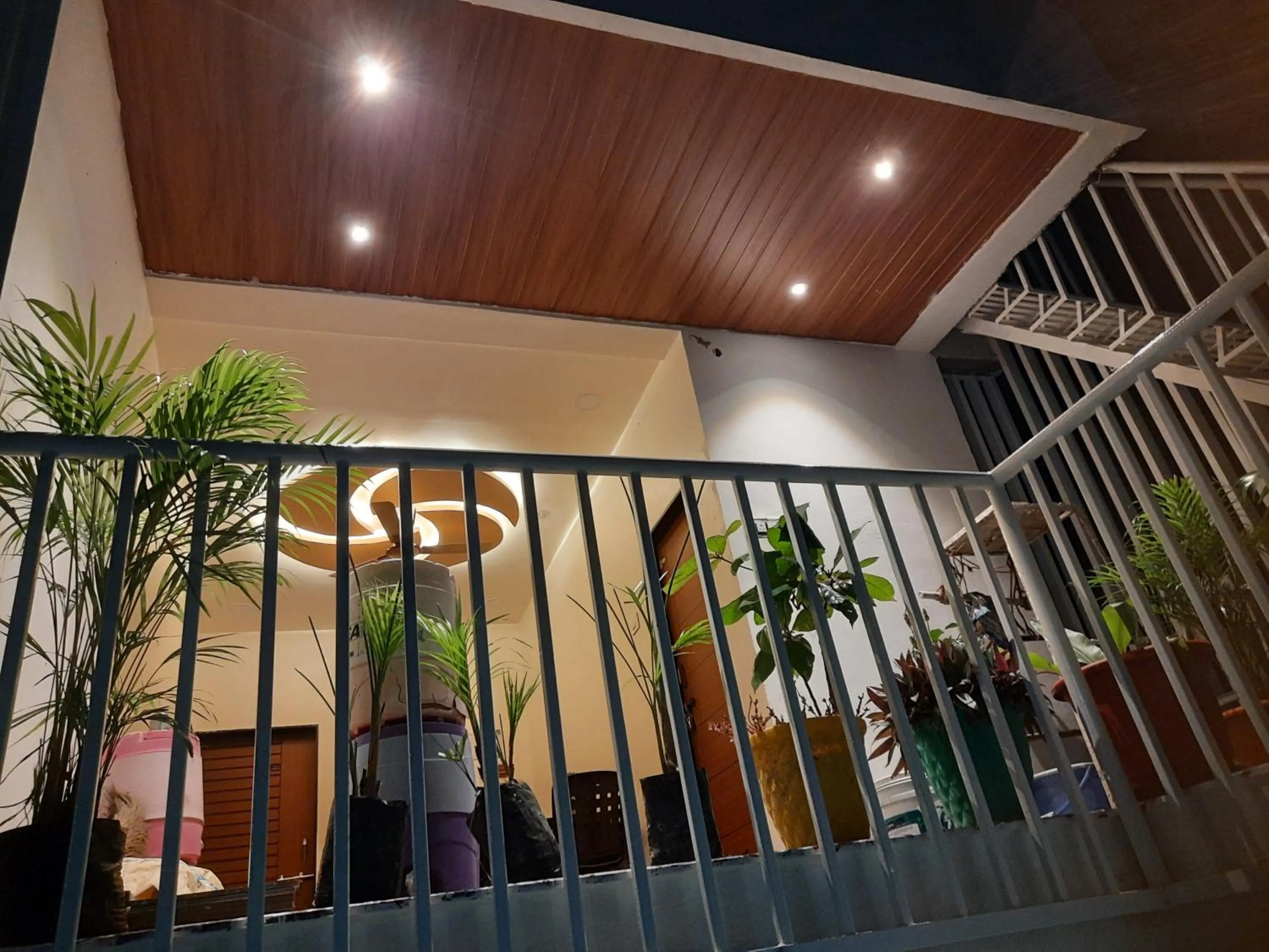 Night in Shriguru Guest House Akkalkot