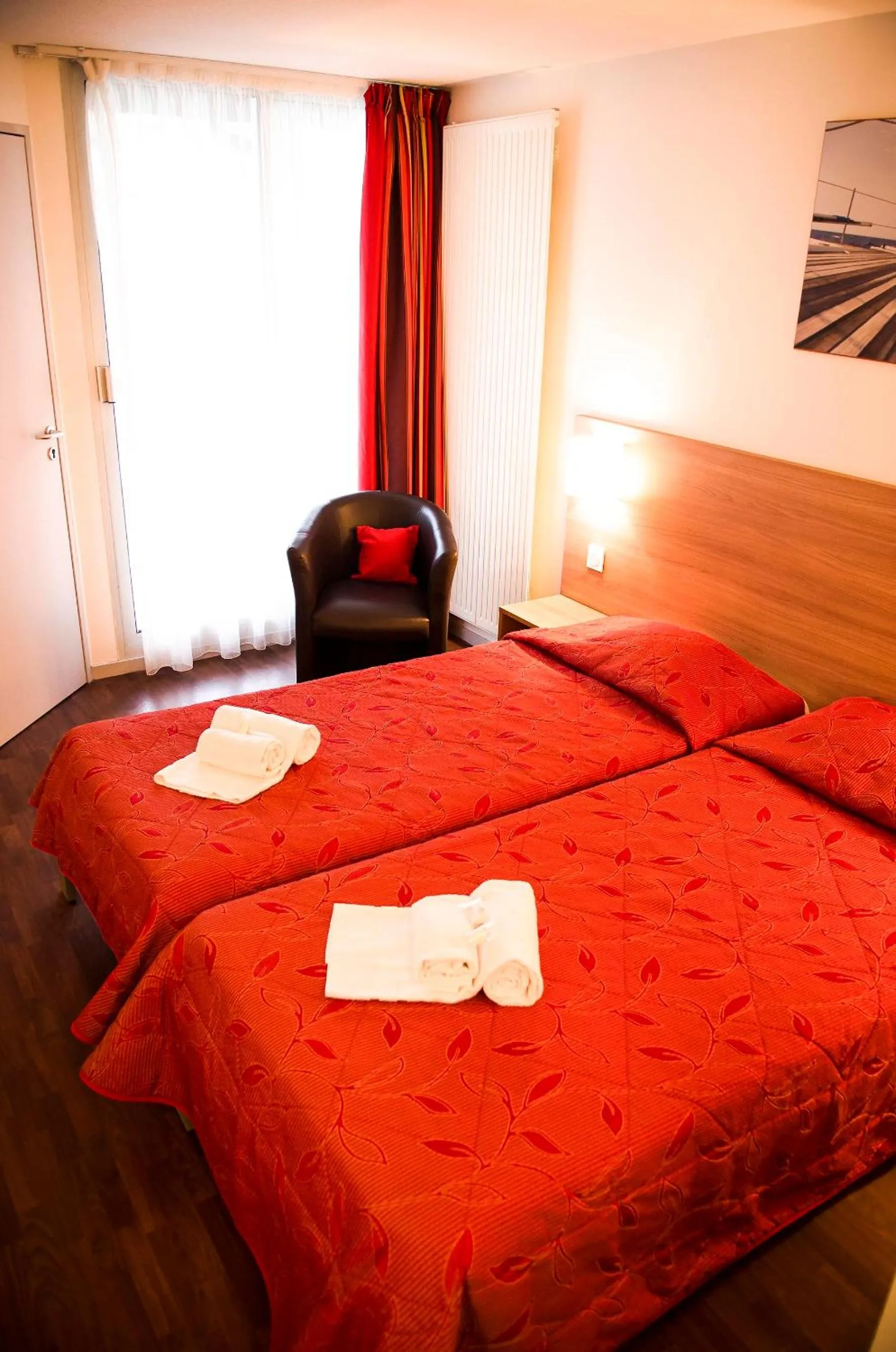 Bedroom, Bed in Vvf Villages Urrugne