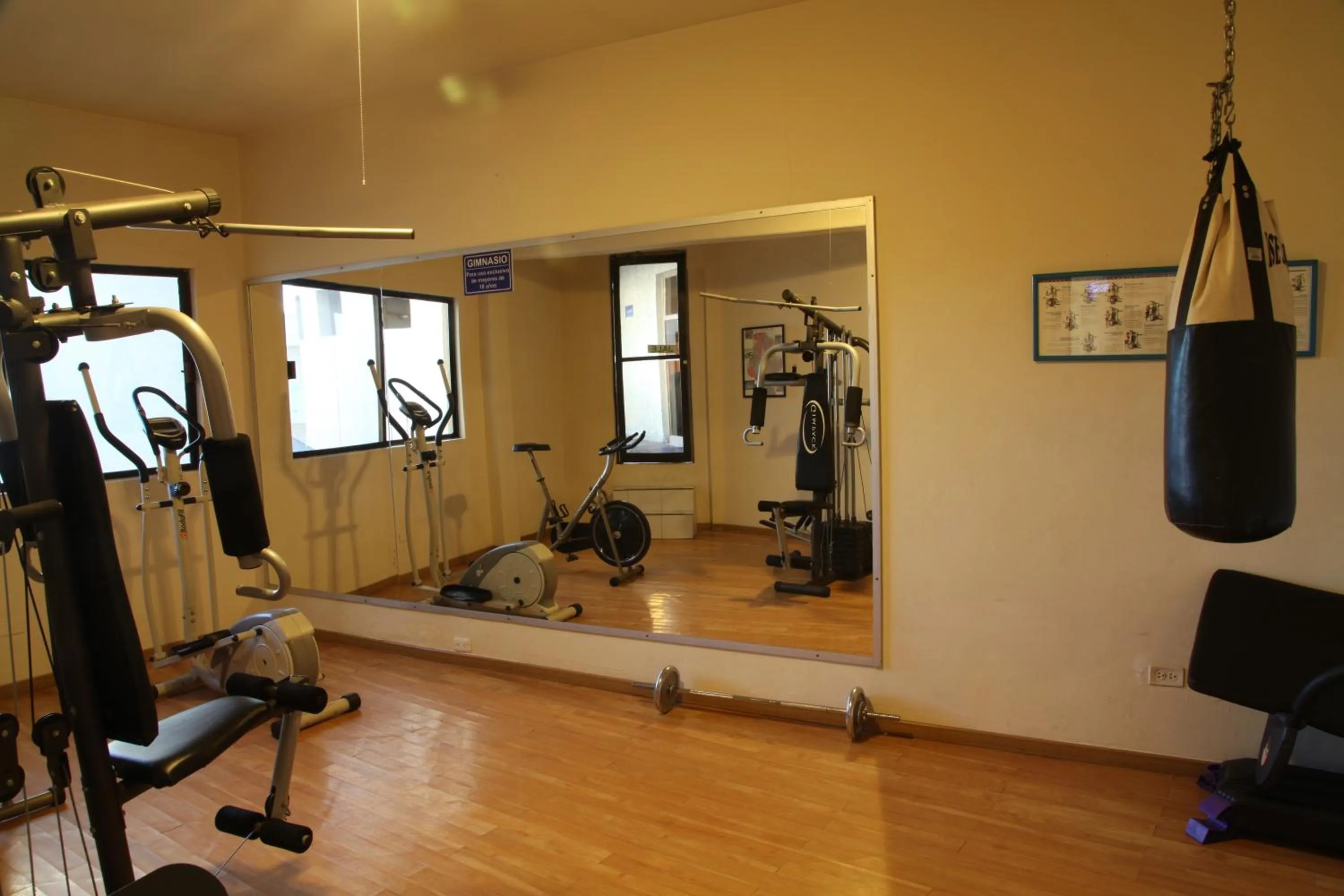 American Inn Hotel & Suites Parral