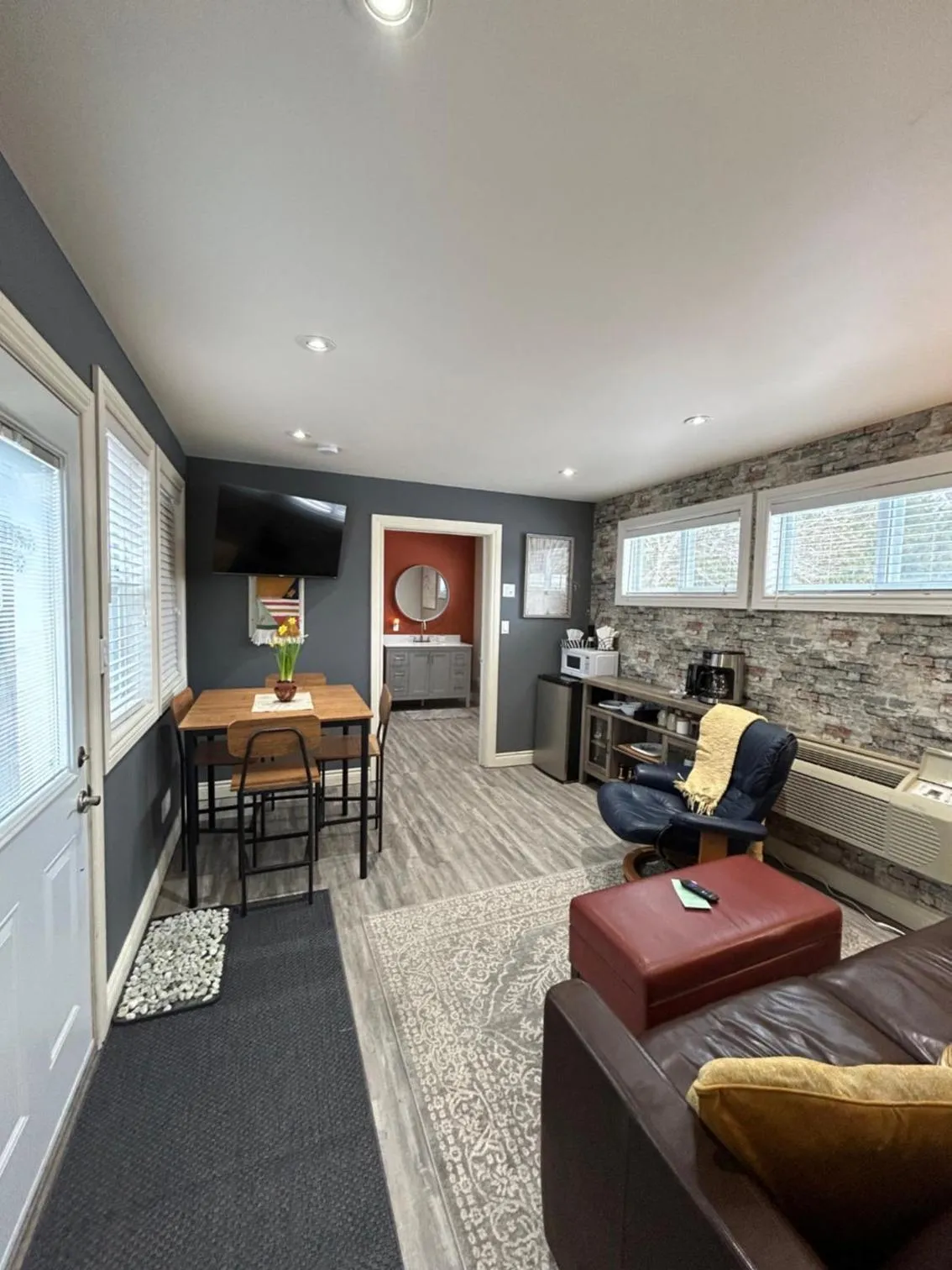 TV and multimedia in The Inn on Bay