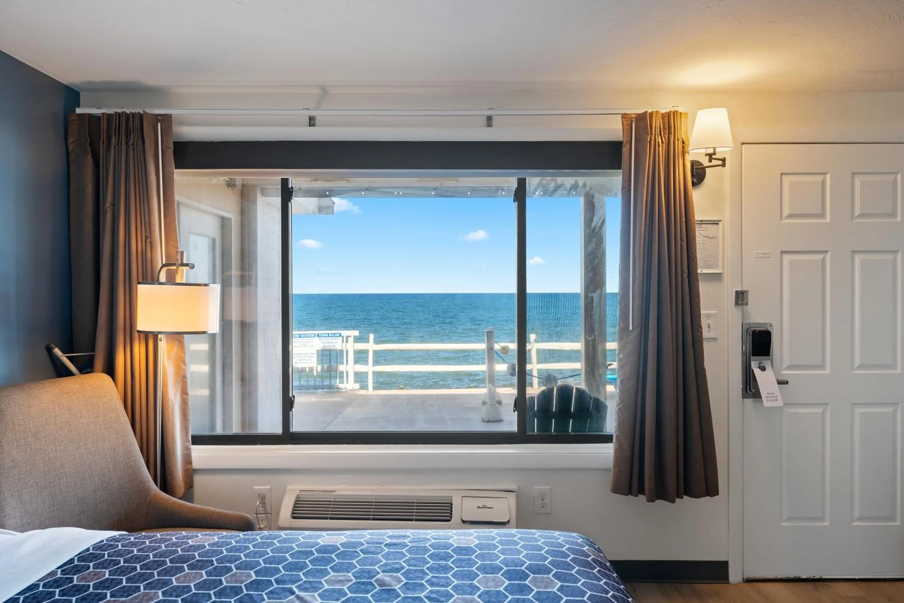 Bed in Pilgrim Sands on Long Beach