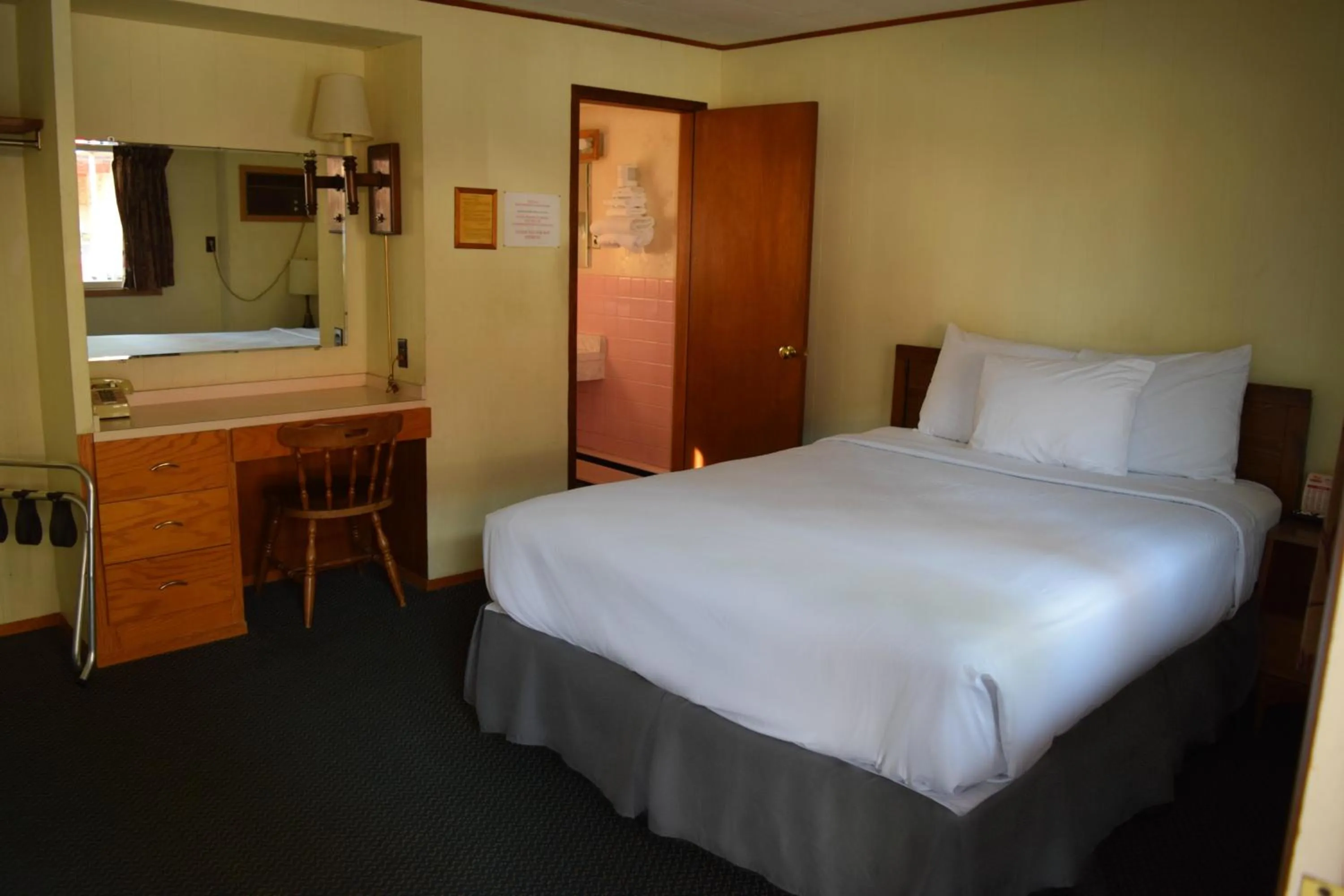 Bed in Mid-City Motel