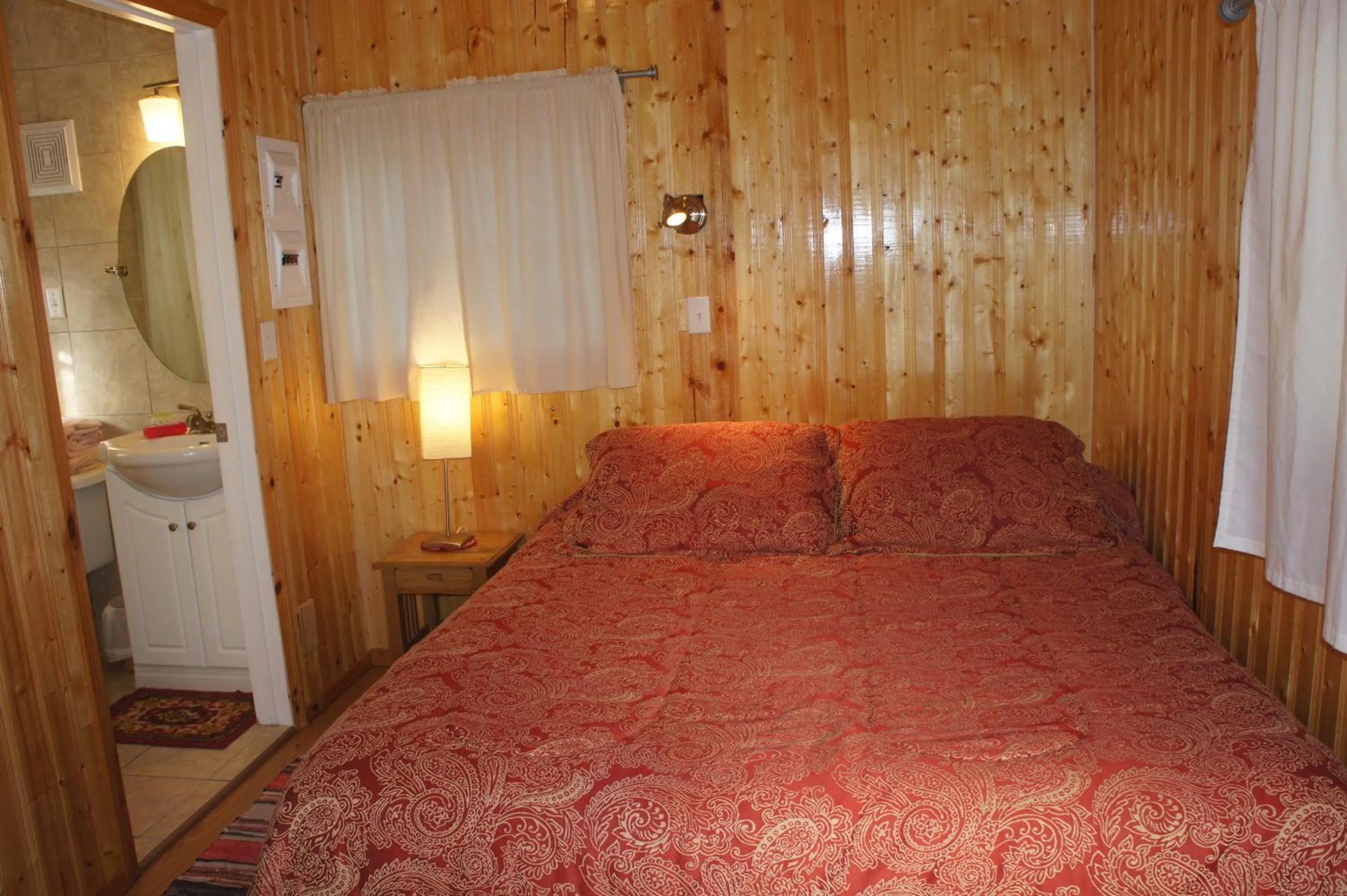 Bed in Fairmont Mountain Bungalows