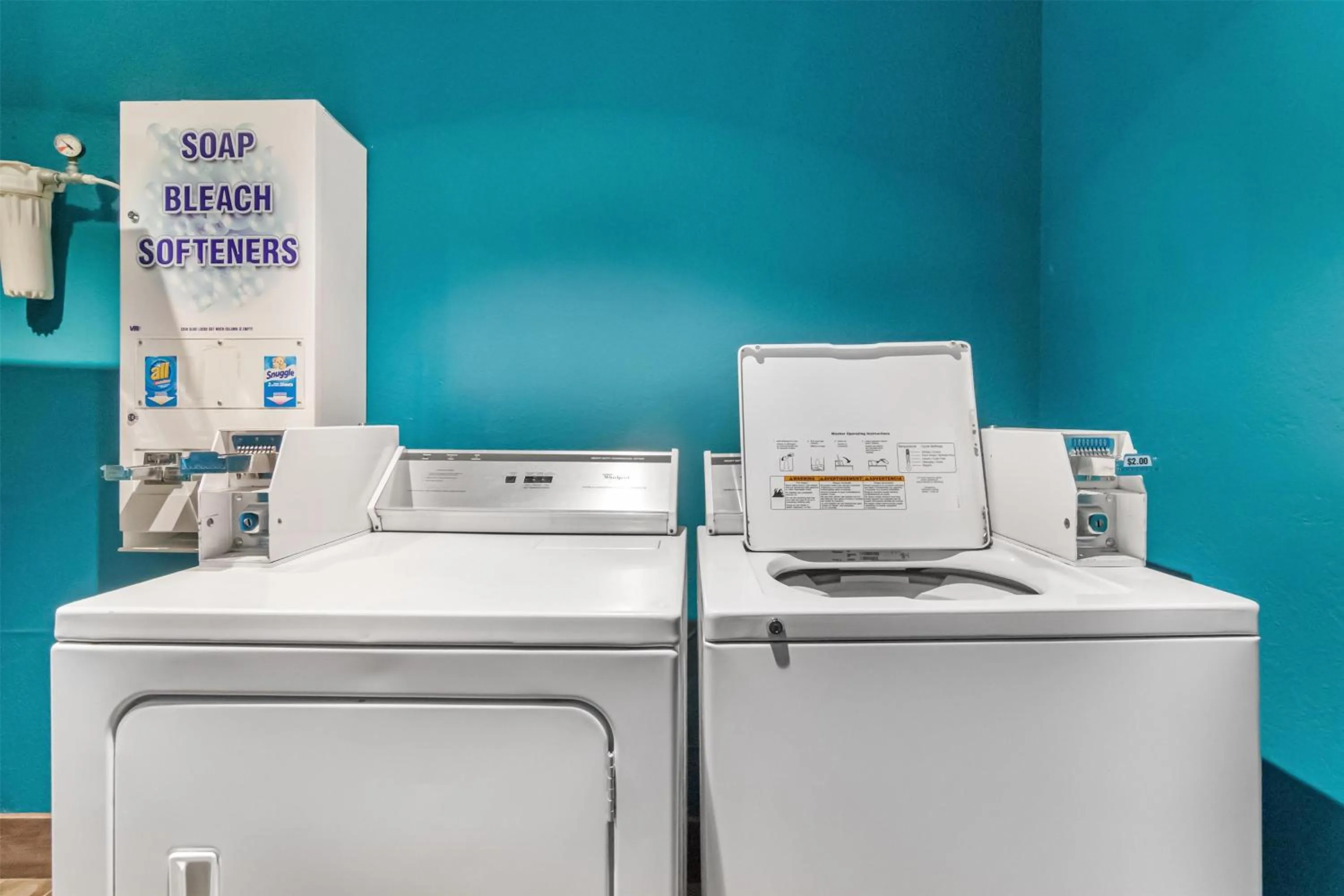 Property building in Best Western Plus Hiawatha Hotel