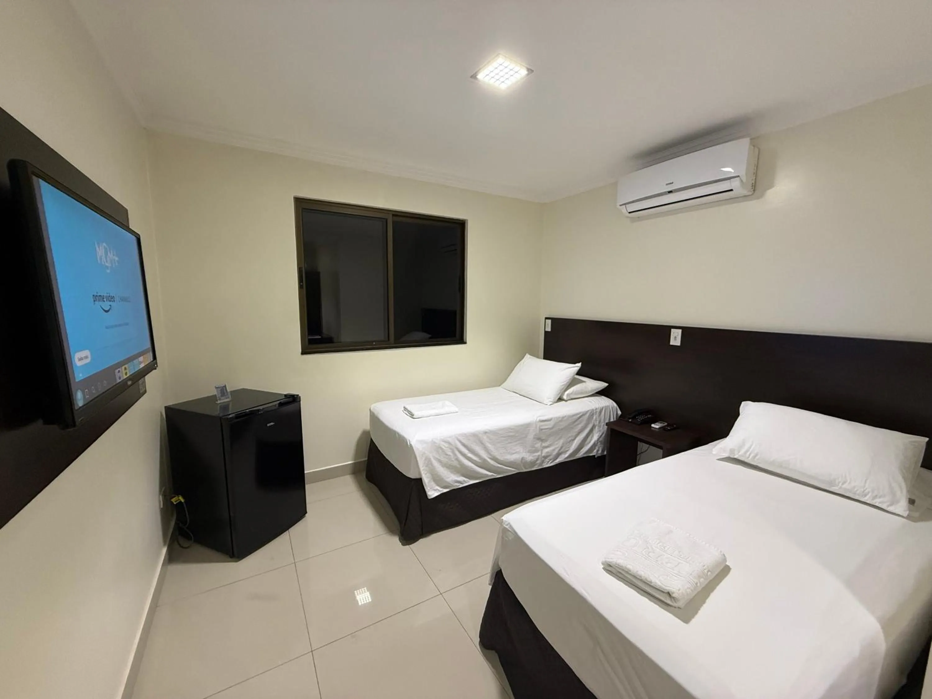 Bed in Master Gold Hotel Express