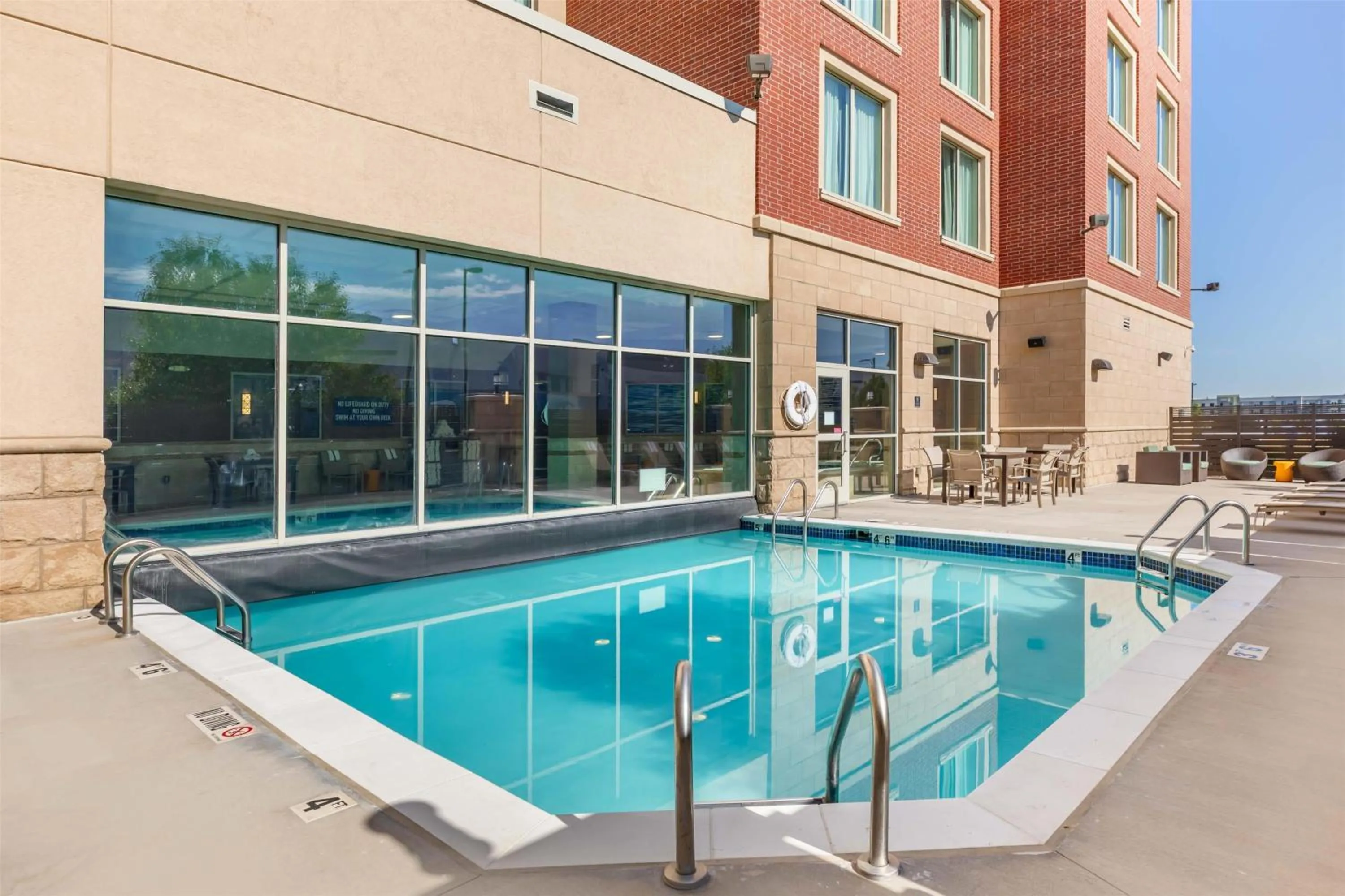 Pool view in Drury Plaza Hotel Denver Central Park