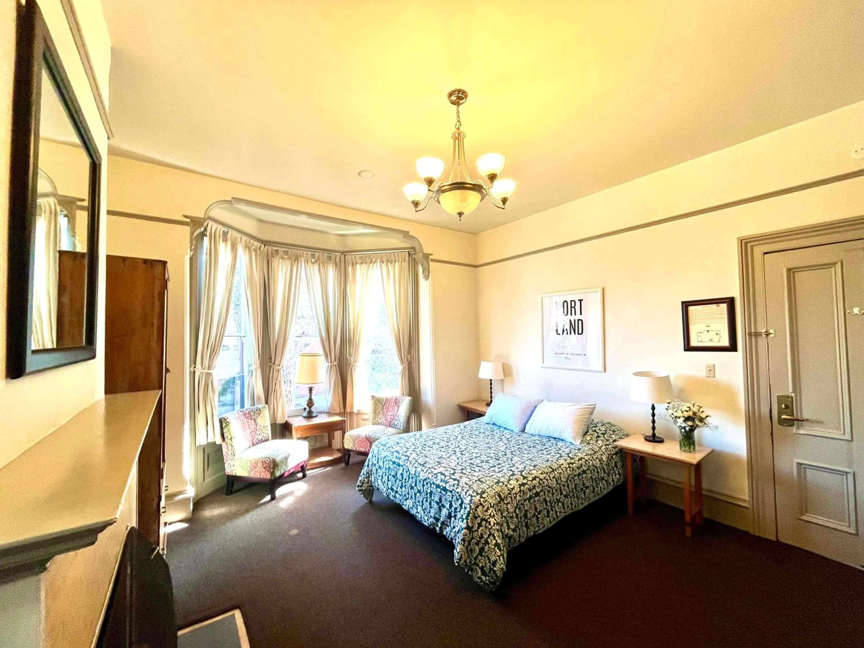 Bed in Northwest Portland Hostel