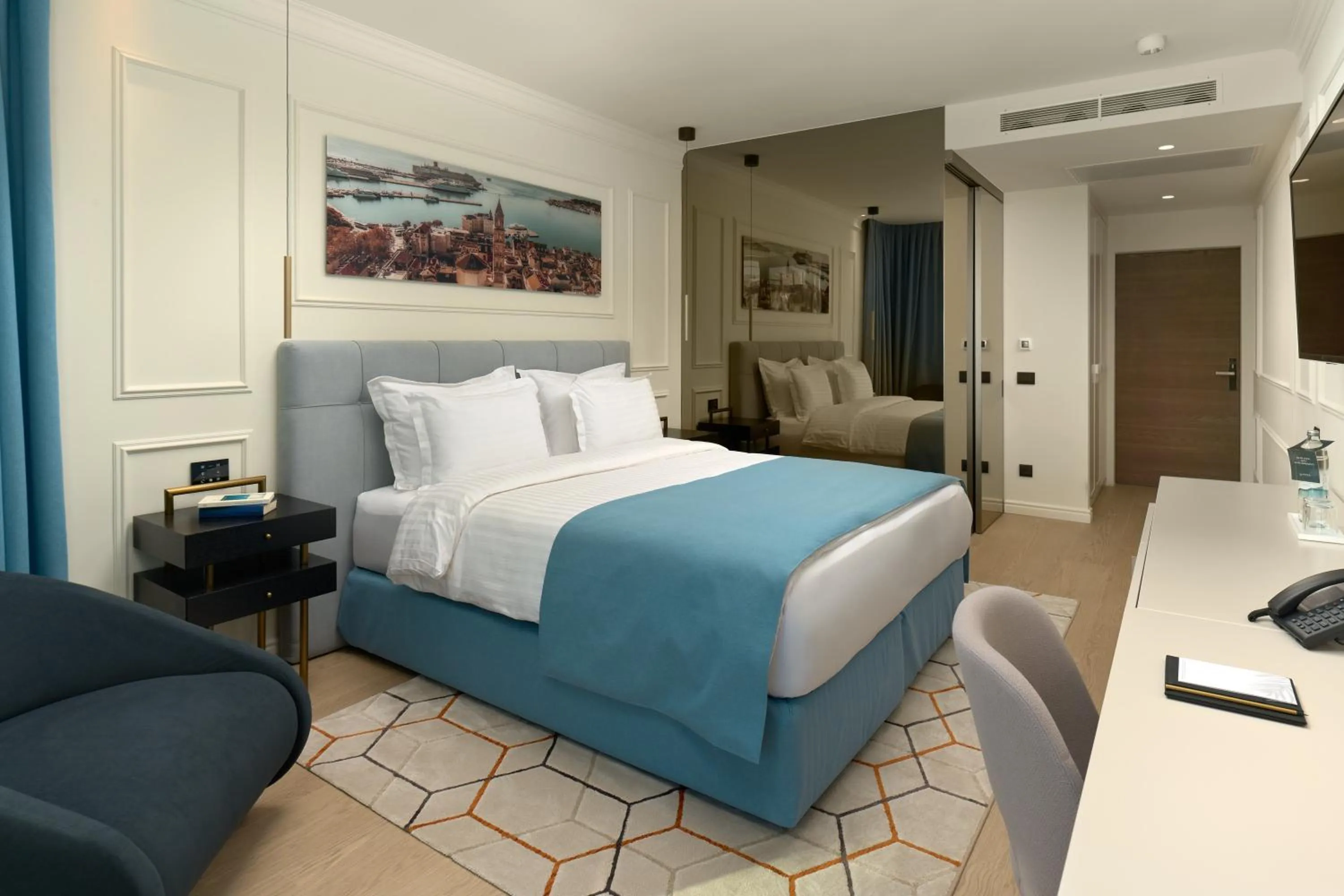 Photo of the whole room, Bed in Mirari Boutique Hotel