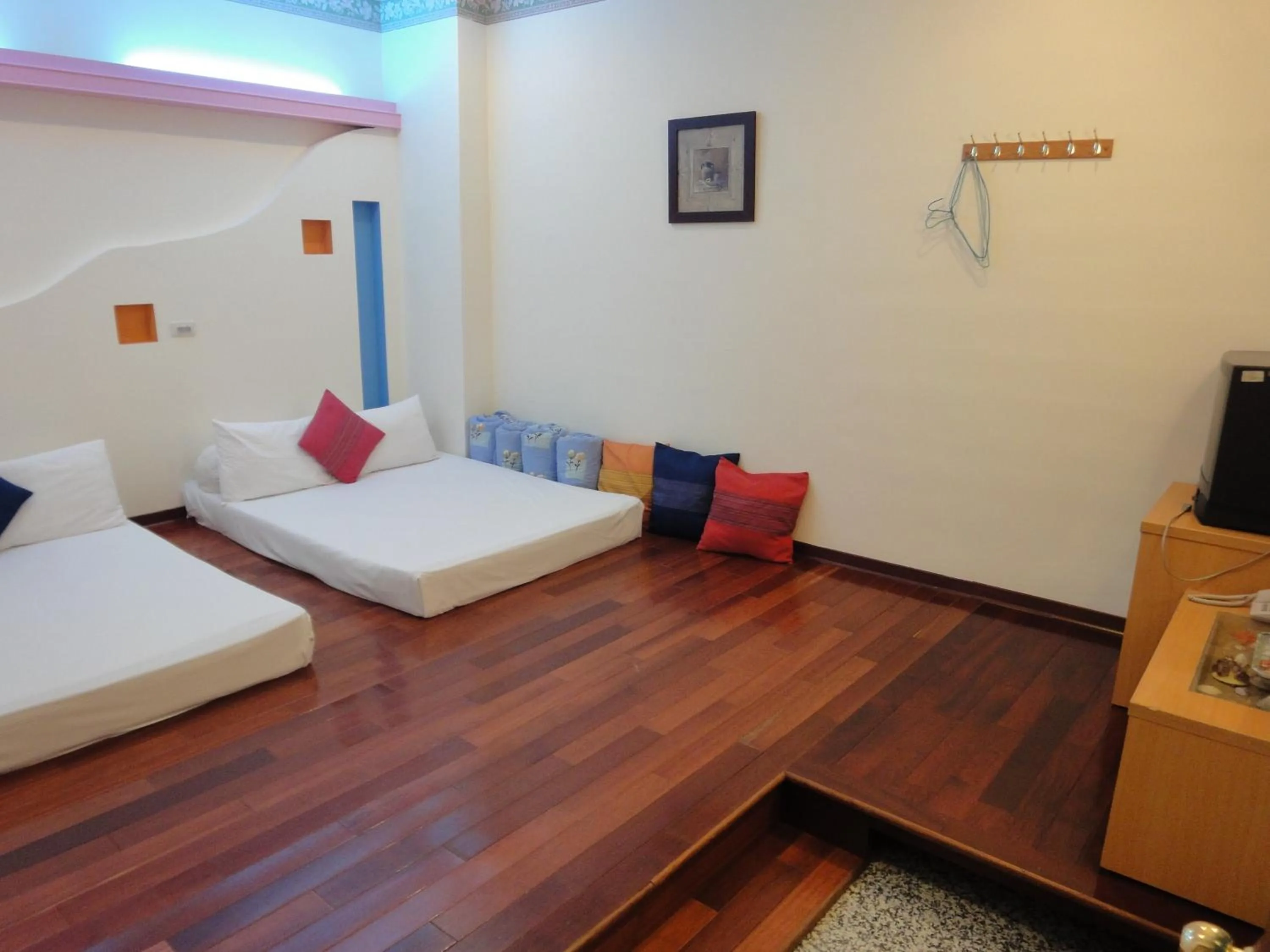 Photo of the whole room, Bed in Formost Hotel