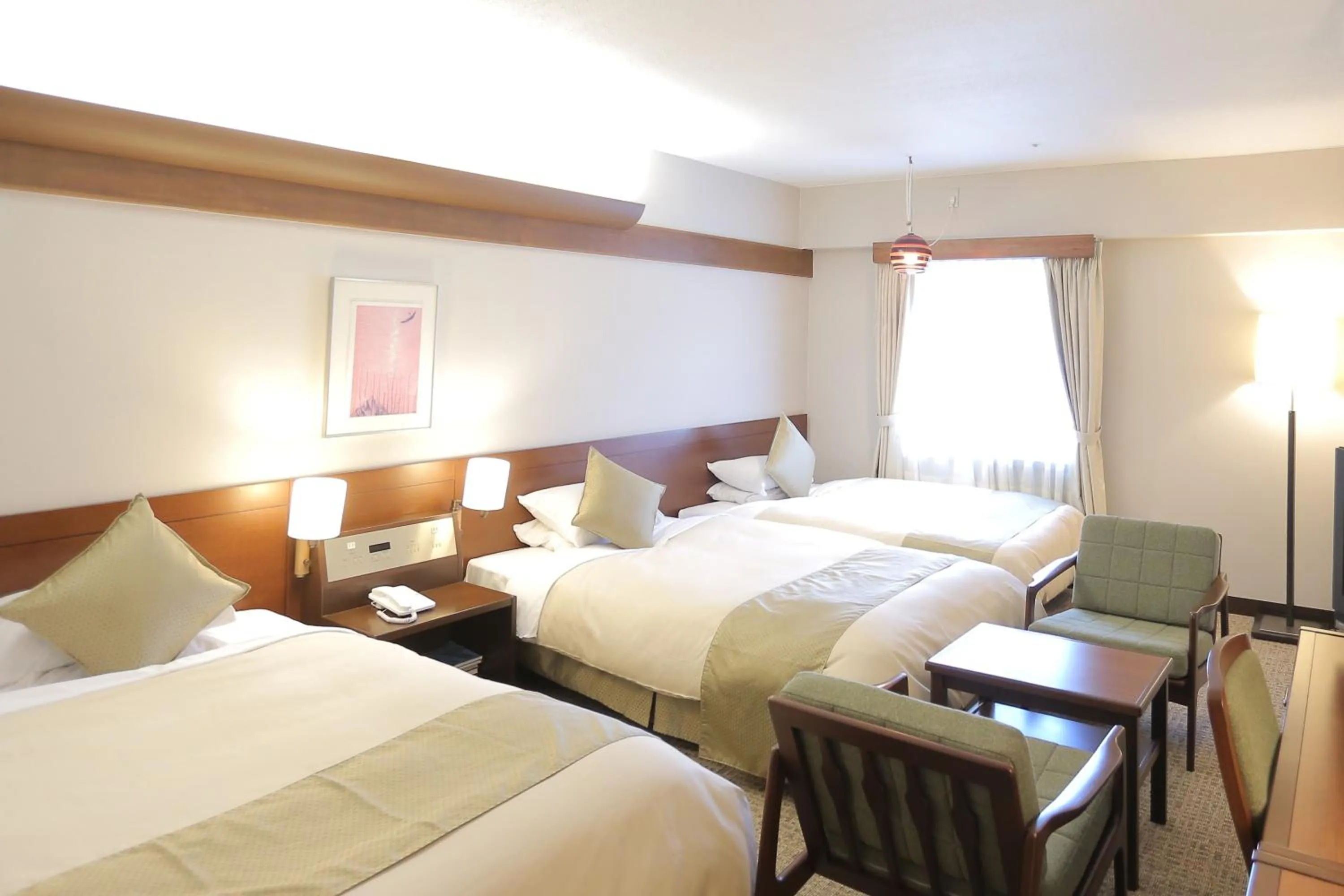 Photo of the whole room, Bed in Kurashiki Kokusai Hotel
