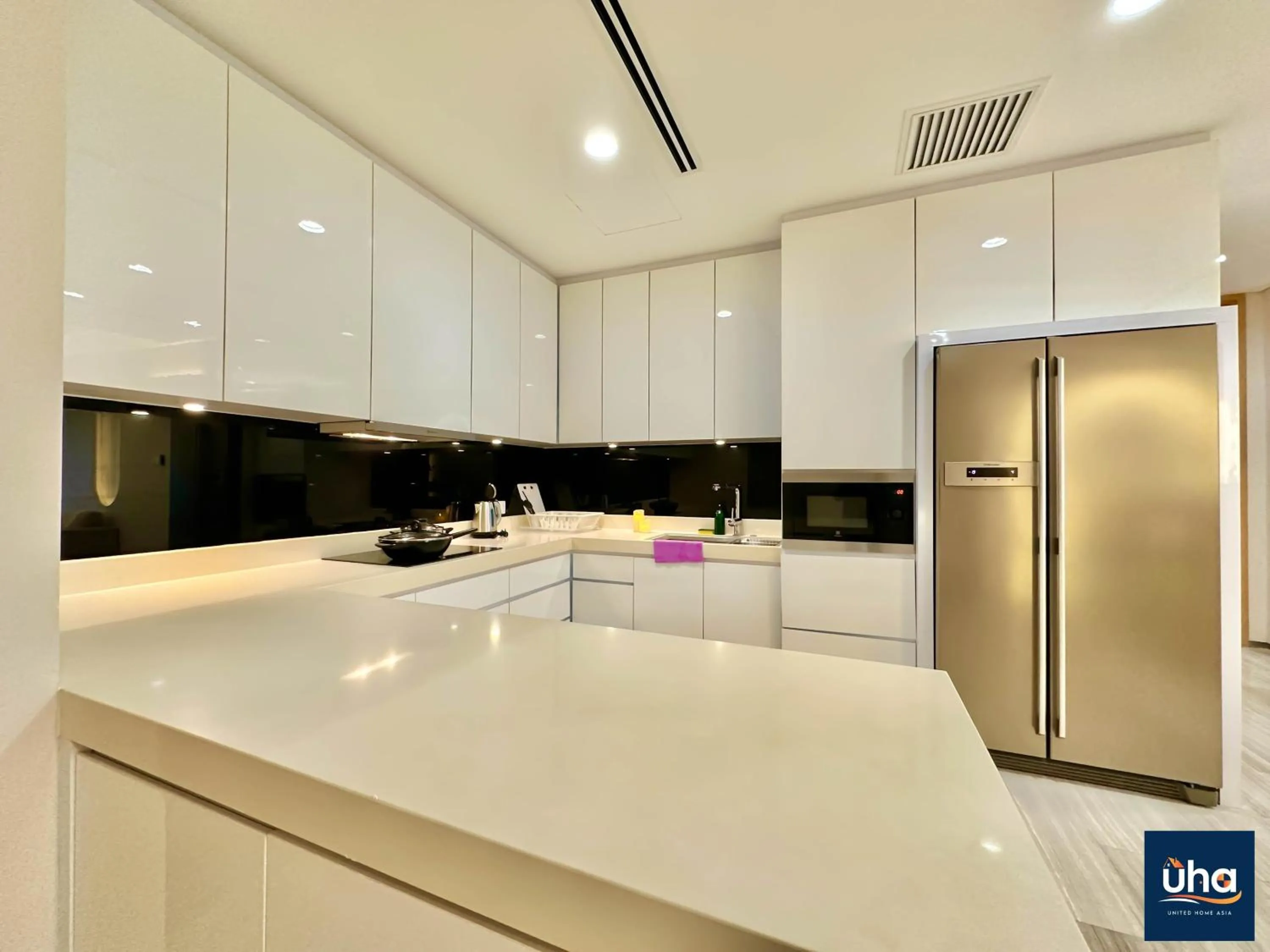 Pine Tree Suites by RR JBcity