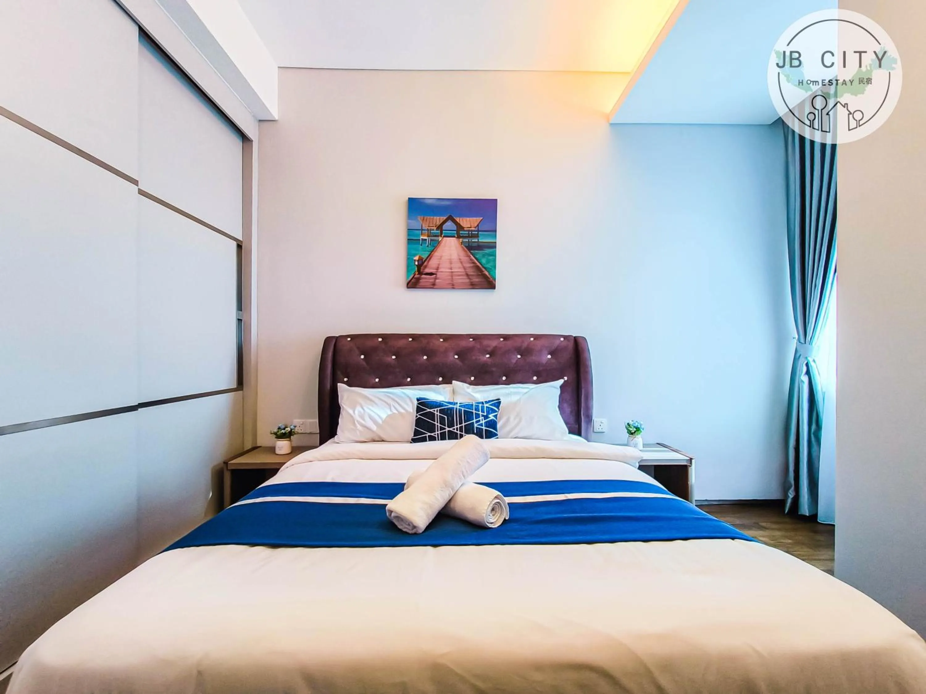 Bed in Pine Tree Suites by RR JBcity