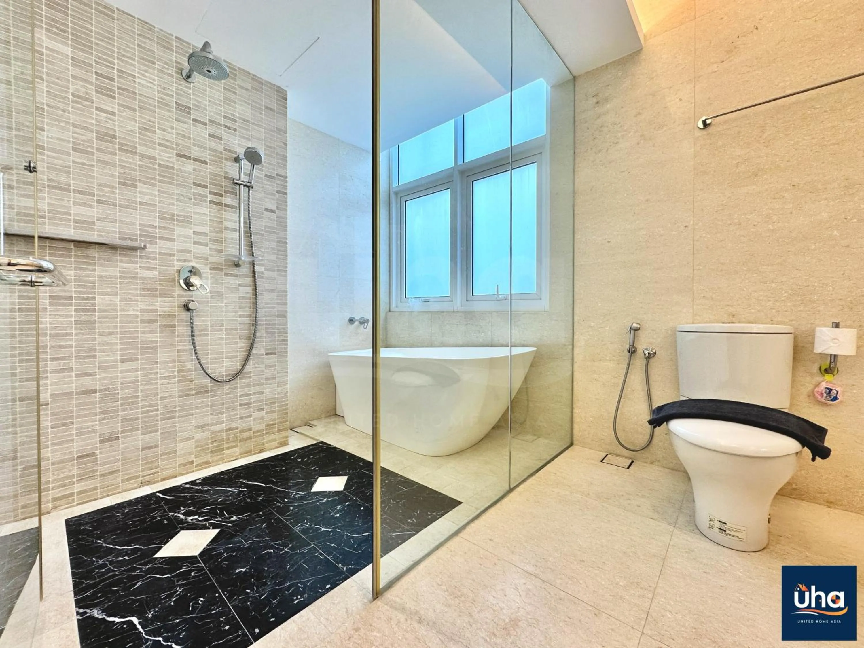 Pine Tree Suites by RR JBcity